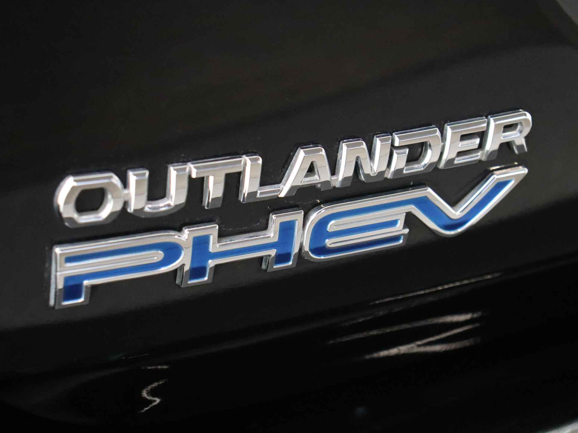 Mitsubishi Outlander 2.4 PHEV Pure Automaat | Climate Control | Navigatie by App | Stoelverwarming - 35/38