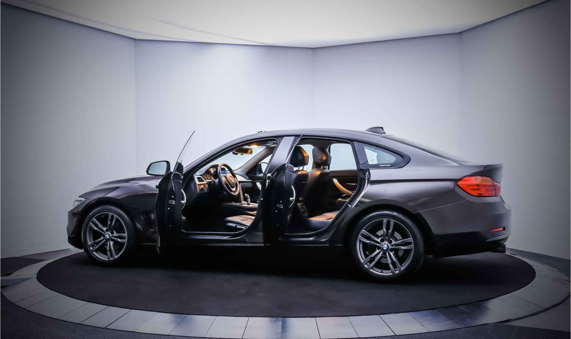 BMW 4 Serie Gran Coupé 418dA Luxury SCHUIFDAK/LEDER/XENON/NAVI/CRUISE/PDC V+A/LMV 18'' - 9/27