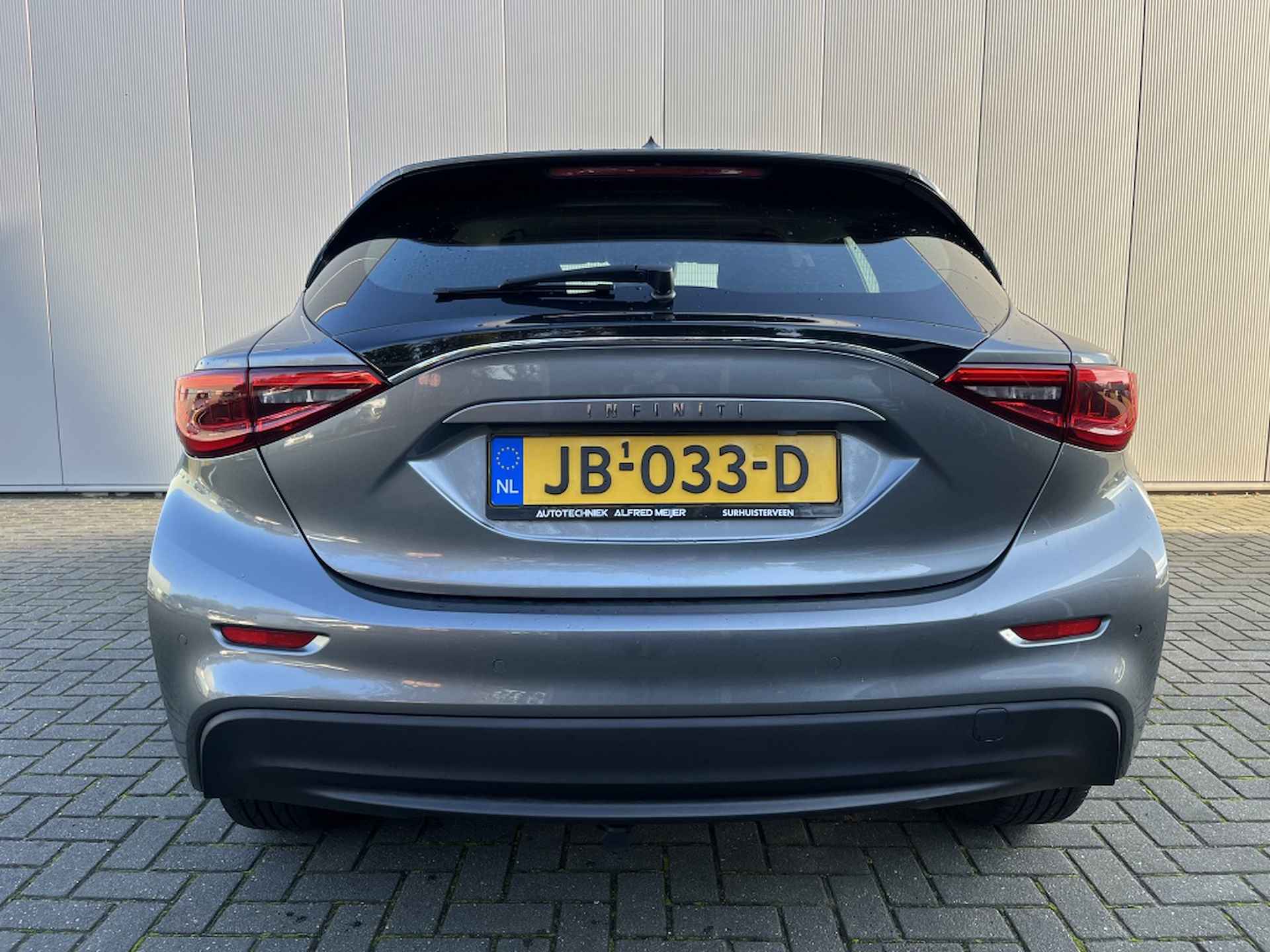 Infiniti Q30 1.6t Business NIEUWE APK - 6/28