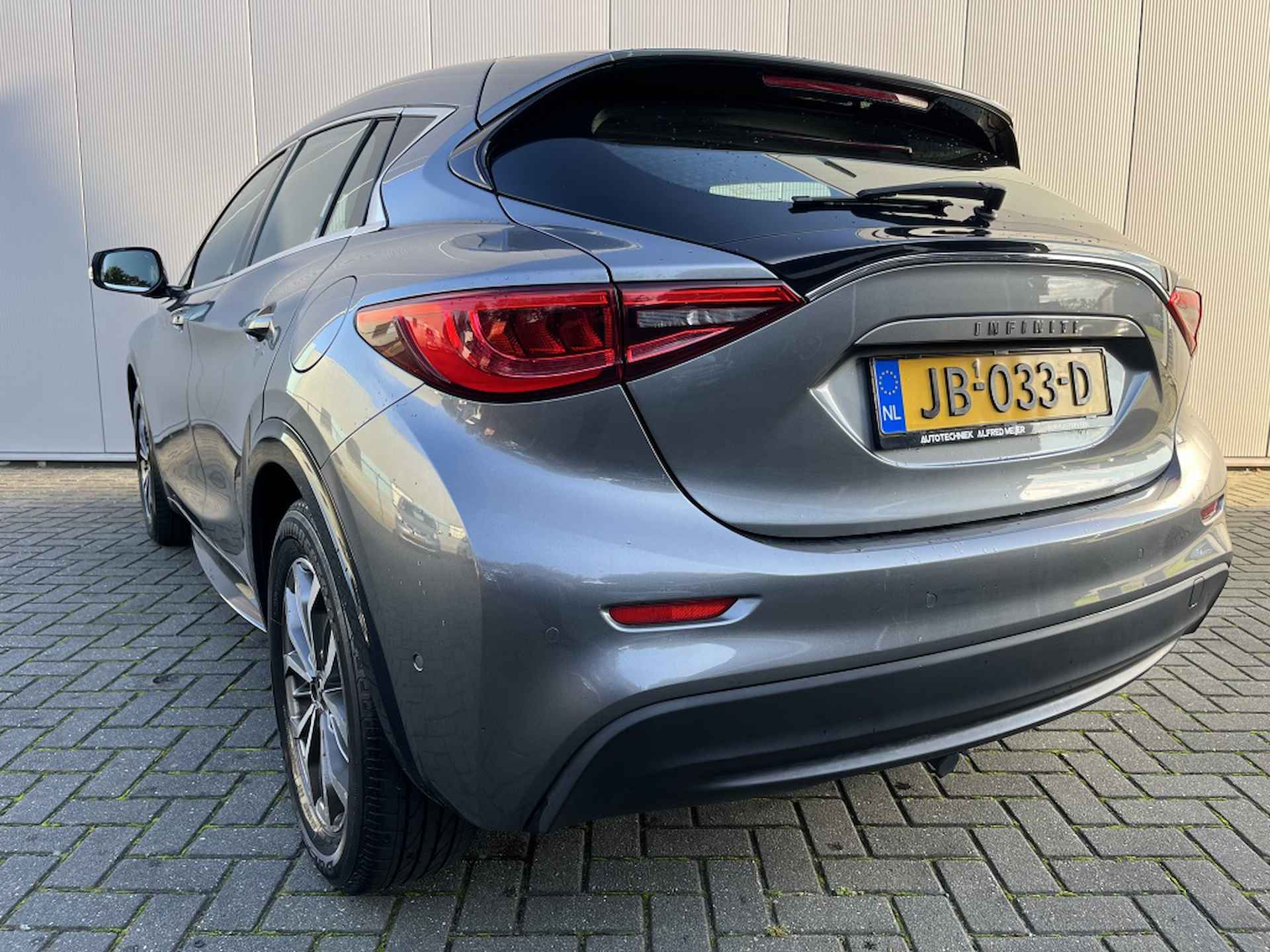 Infiniti Q30 1.6t Business NIEUWE APK - 7/28