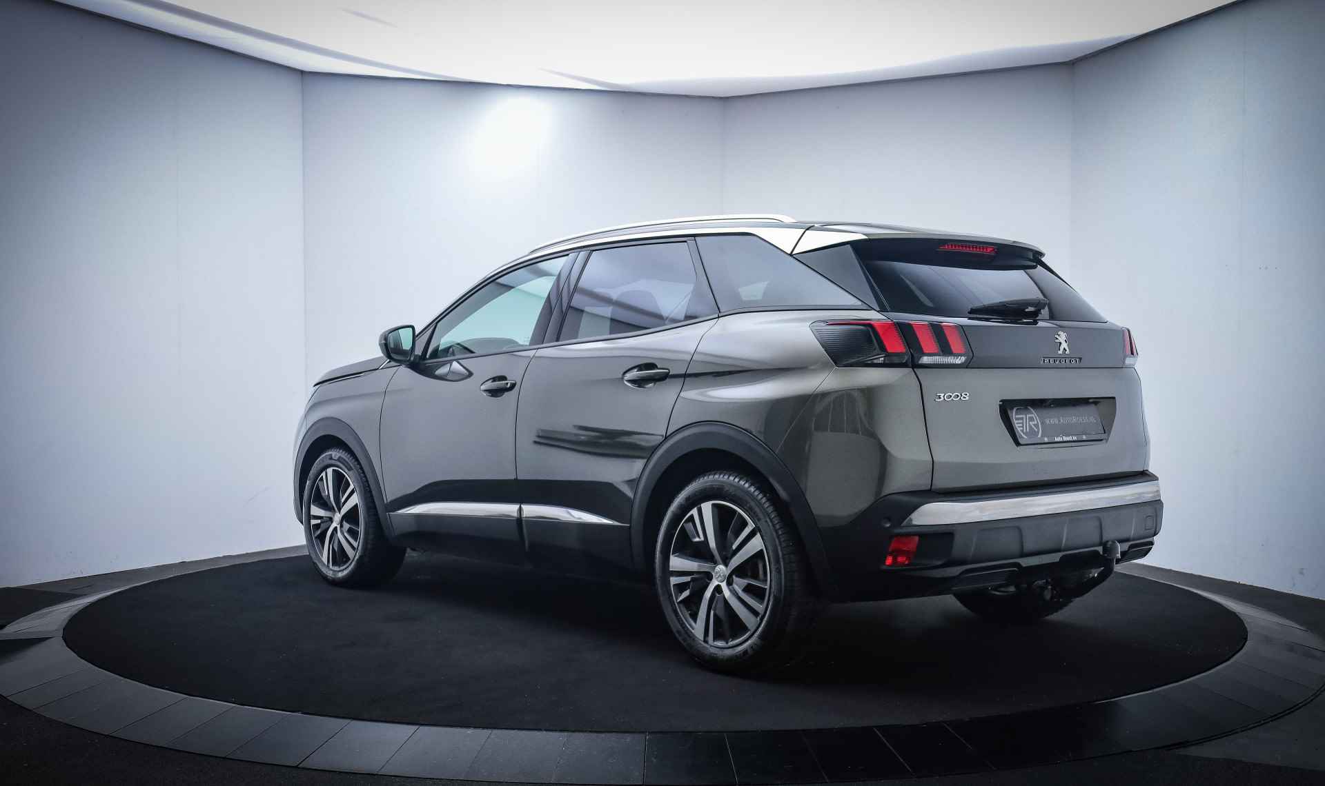 Peugeot 3008 1.2T ALLURE Pack Bussines FULL LED/360 CAM/CARPLAY/NAVI/AFN TREKHAAK/BLINDSPOT/LANE ASSIST/LMV - 8/26