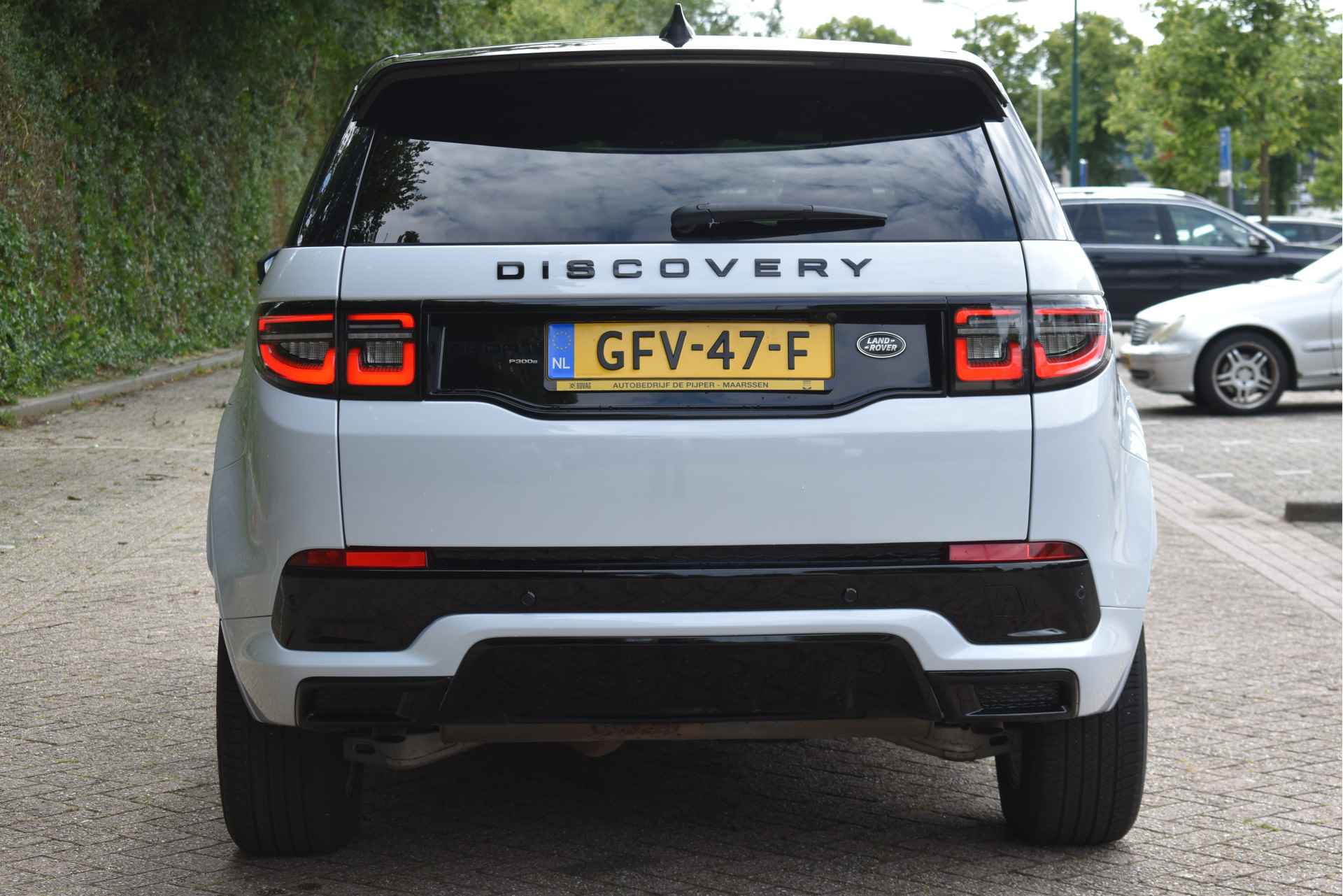 Land Rover Discovery Sport P300e 1.5 R-Dynamic Vol | Pano.dak | 360 gr.camera | Elekt.haak | Stoelverw. | Keyless | Carplay | Elekt.stoelen | Full LED - 10/87