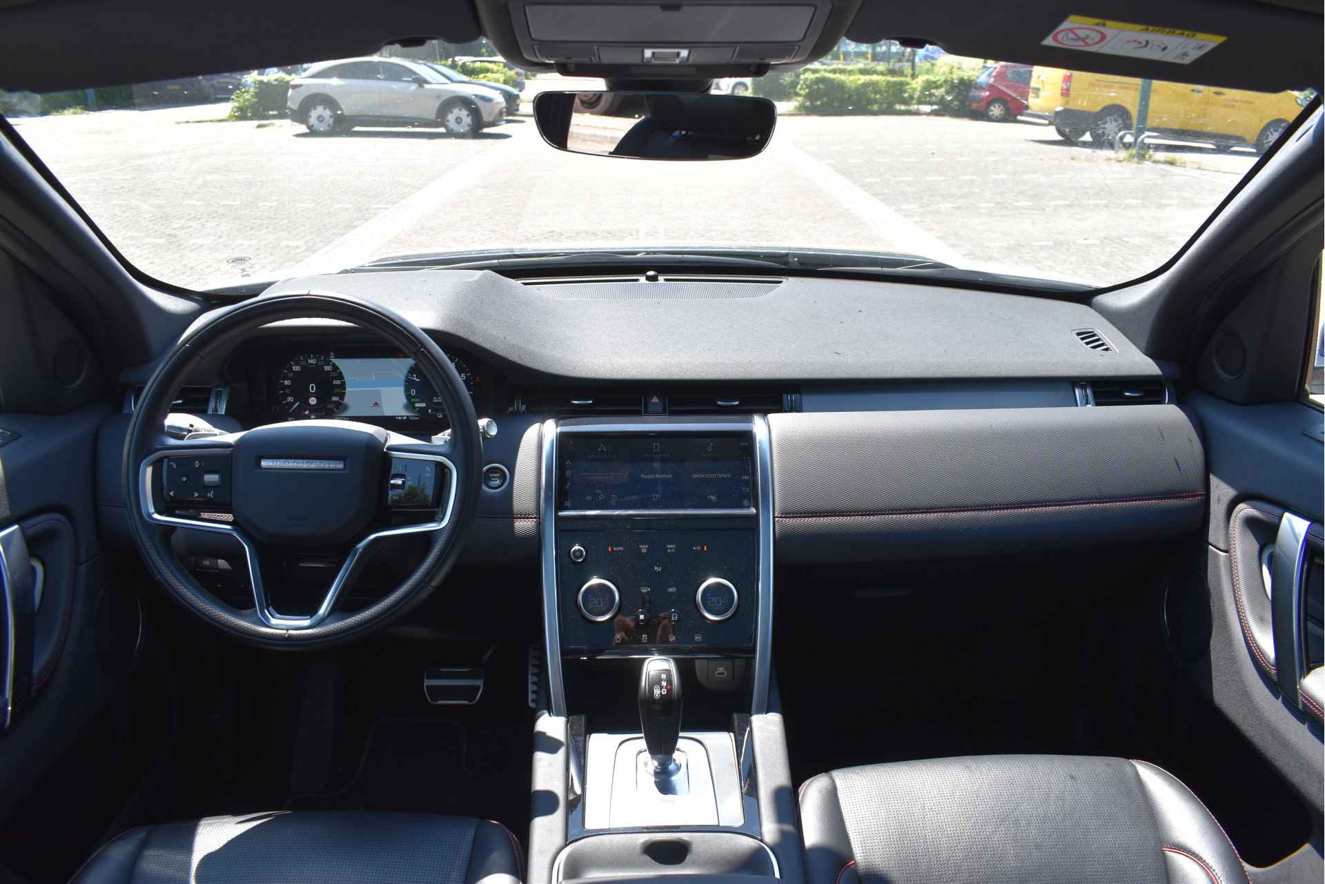 Land Rover Discovery Sport P300e 1.5 R-Dynamic Vol | Pano.dak | 360 gr.camera | Elekt.haak | Stoelverw. | Keyless | Carplay | Elekt.stoelen | Full LED - 20/87