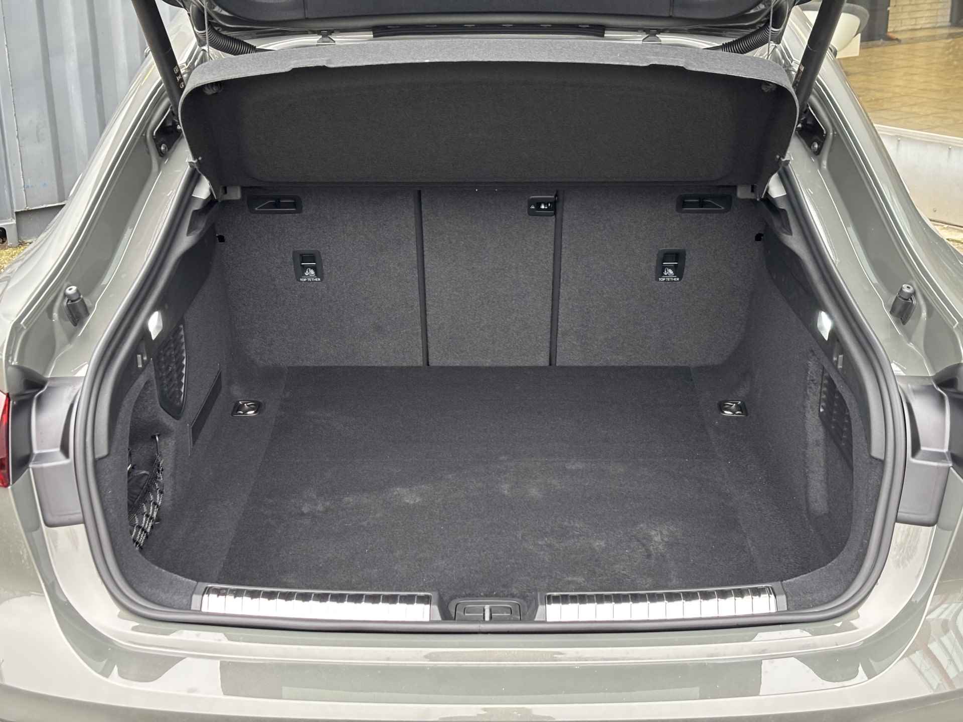 Audi A5 Limousine 2.0 TFSI 150pk Advanced Edition | Styling Pakket | Lederen stoelen | - 17/28