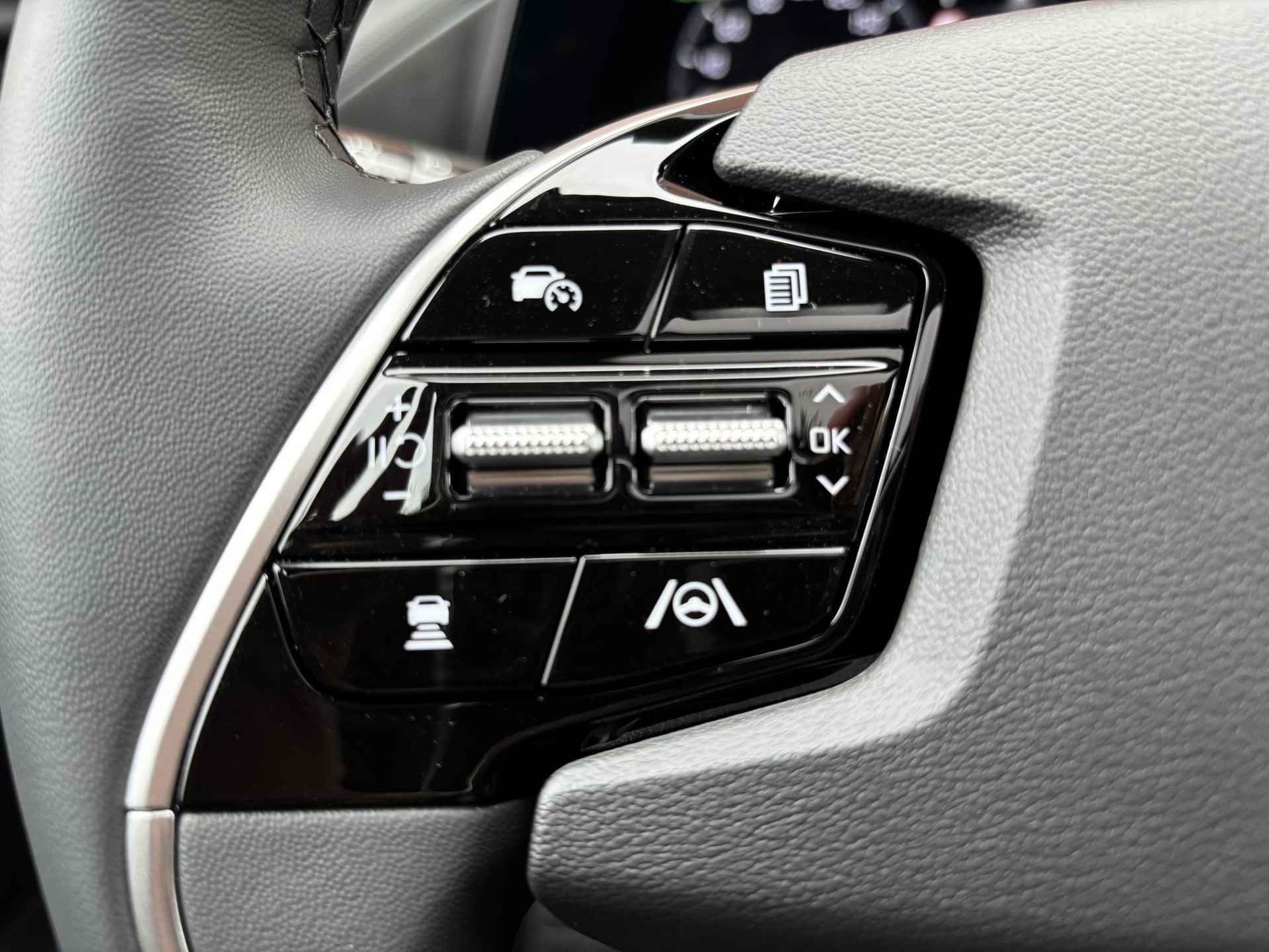 Kia Niro EV ExecutiveLine 64.8 kWh | Lederen Bekleding | Harman Kardon sound system | Vehicle-to-Load - 8/29