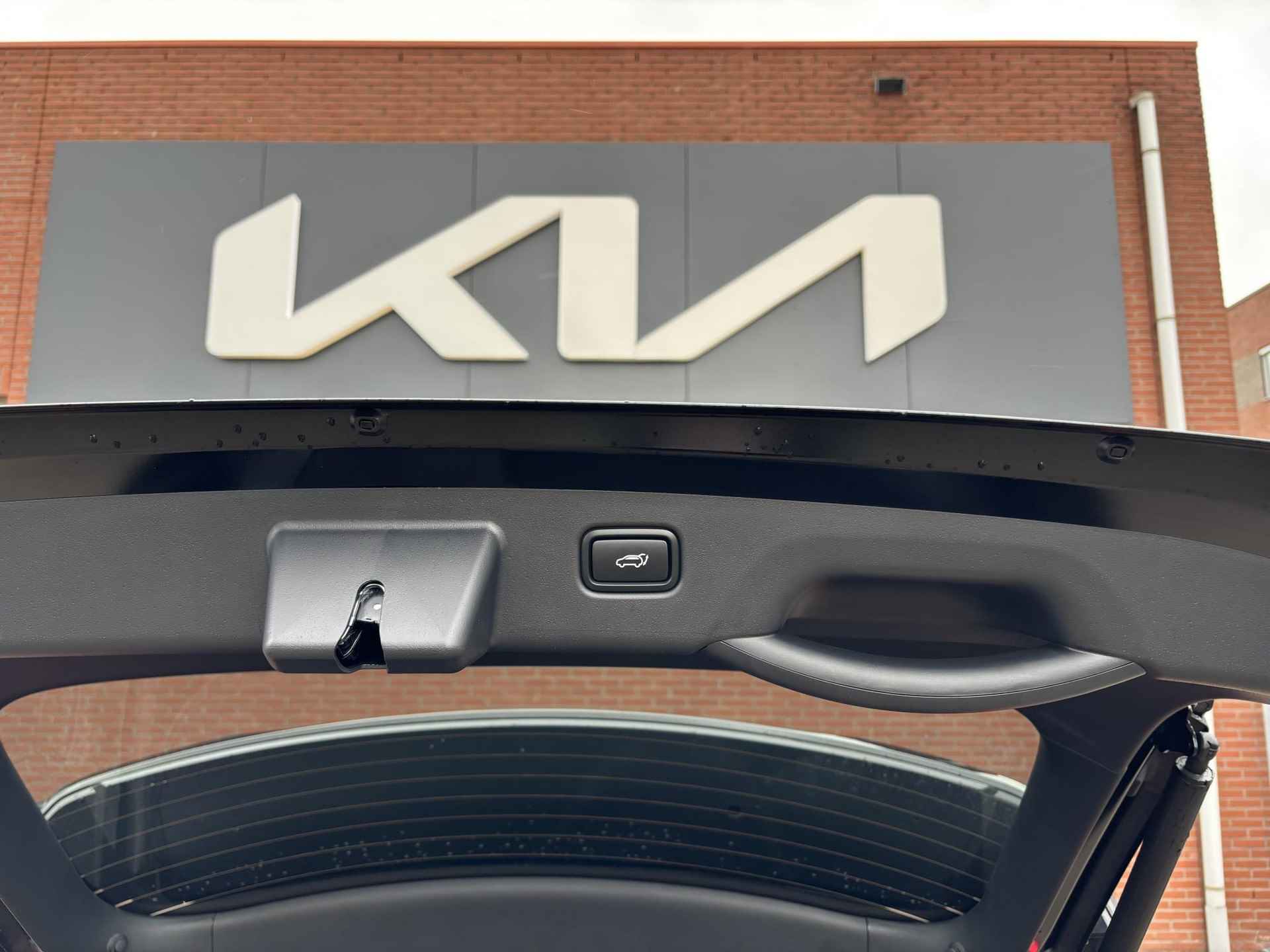 Kia Niro EV ExecutiveLine 64.8 kWh | Lederen Bekleding | Harman Kardon sound system | Vehicle-to-Load - 26/29