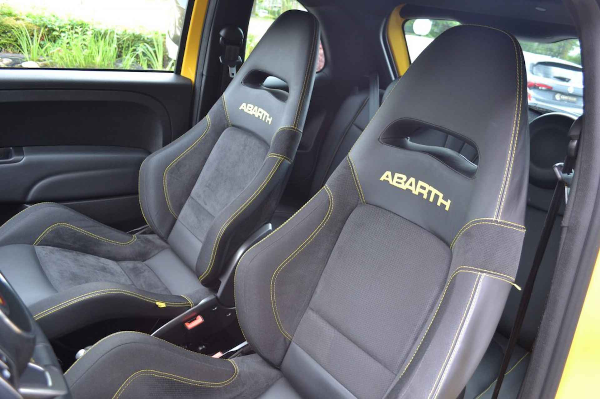 ABARTH 695 Abarth 695 Tributo Ferrari collector item - 8/15