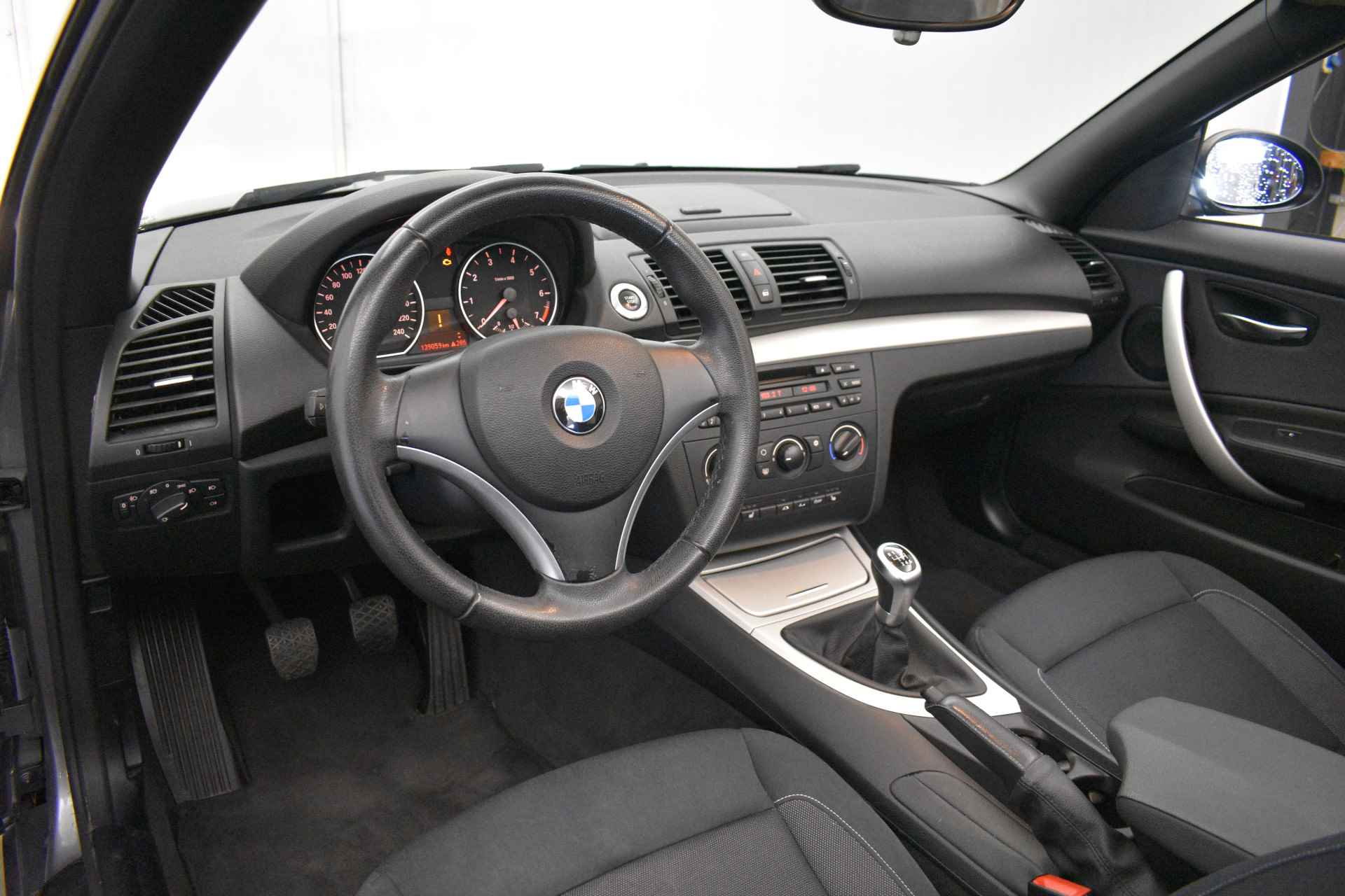 BMW 1 Serie Cabrio 118i Executive Stoelver. Airco NL Auto - 13/40