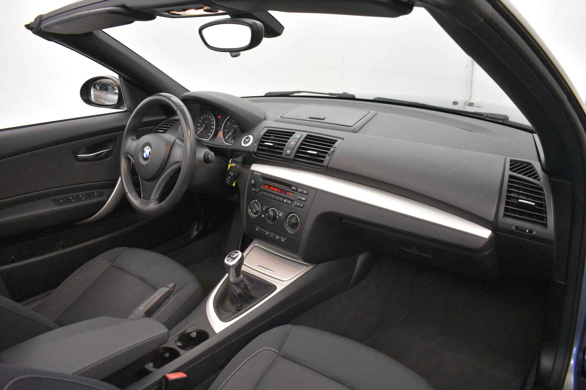 BMW 1 Serie Cabrio 118i Executive Stoelver. Airco NL Auto - 19/40