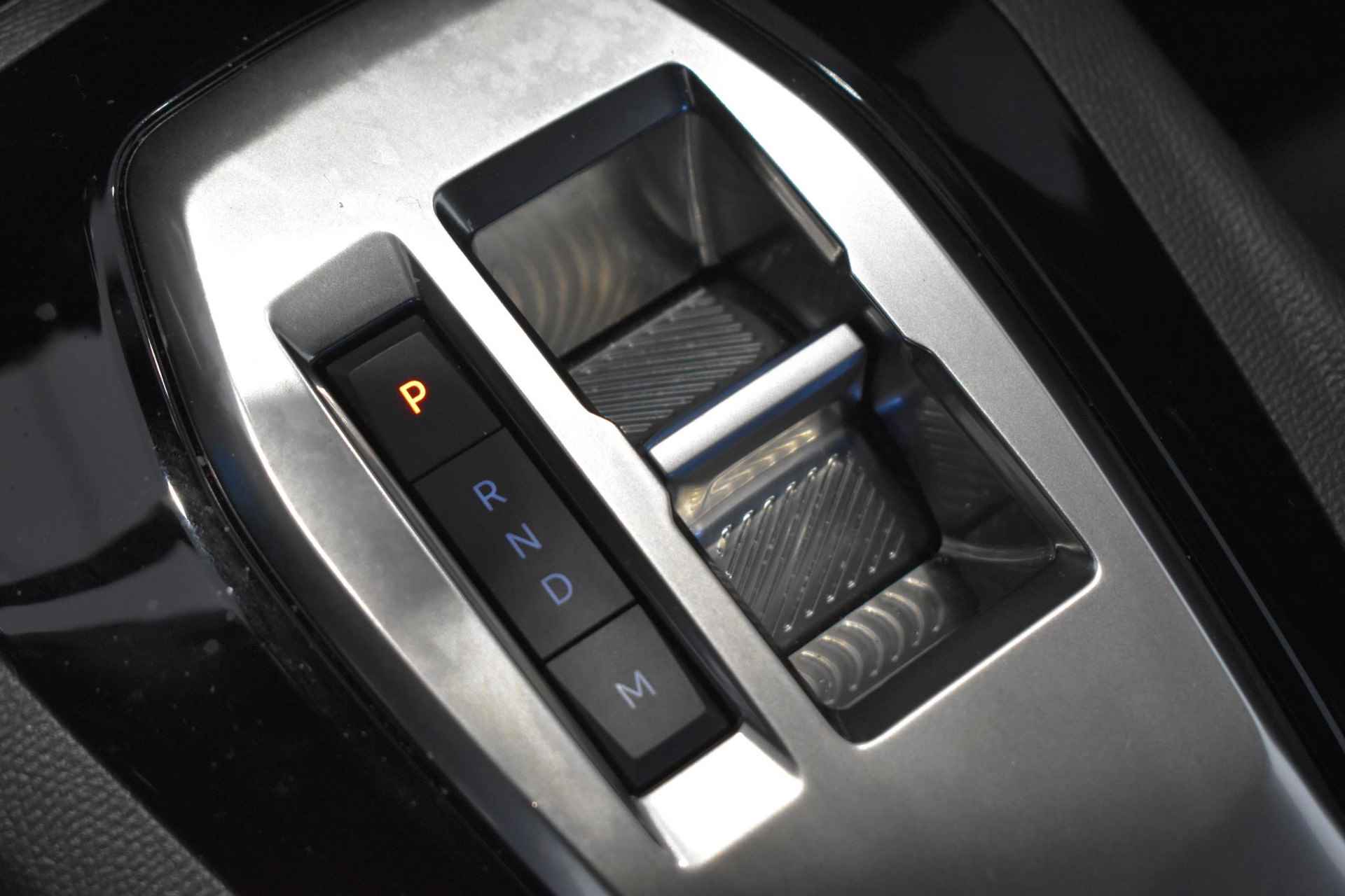 Peugeot 2008 1.2 PureTech Active Pack | Camera | Parkeersensoren | Apple Carplay/Android Auto - 14/30