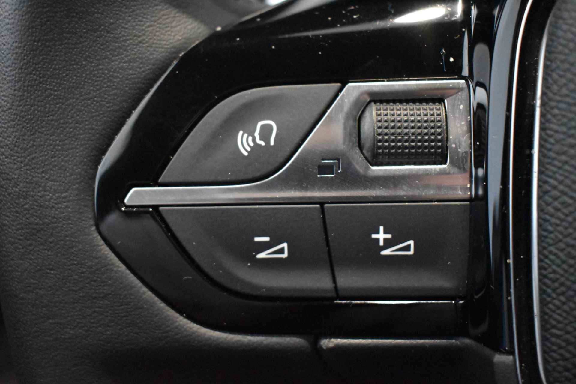 Peugeot 2008 1.2 PureTech Active Pack | Camera | Parkeersensoren | Apple Carplay/Android Auto - 12/30