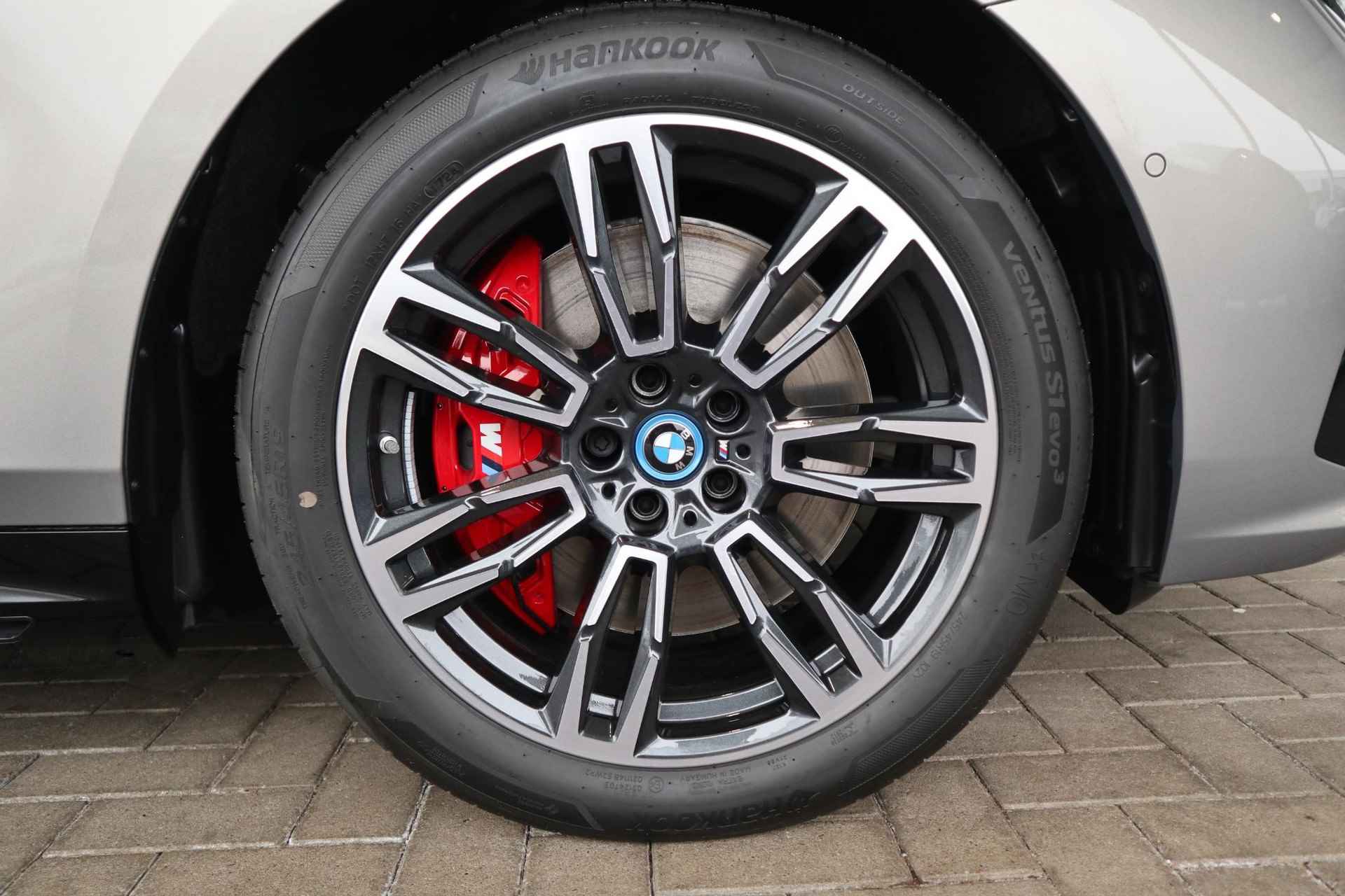 BMW i5 Touring eDrive40 M Sport Edition | M Sport package | M Sport package Pro - 7/31