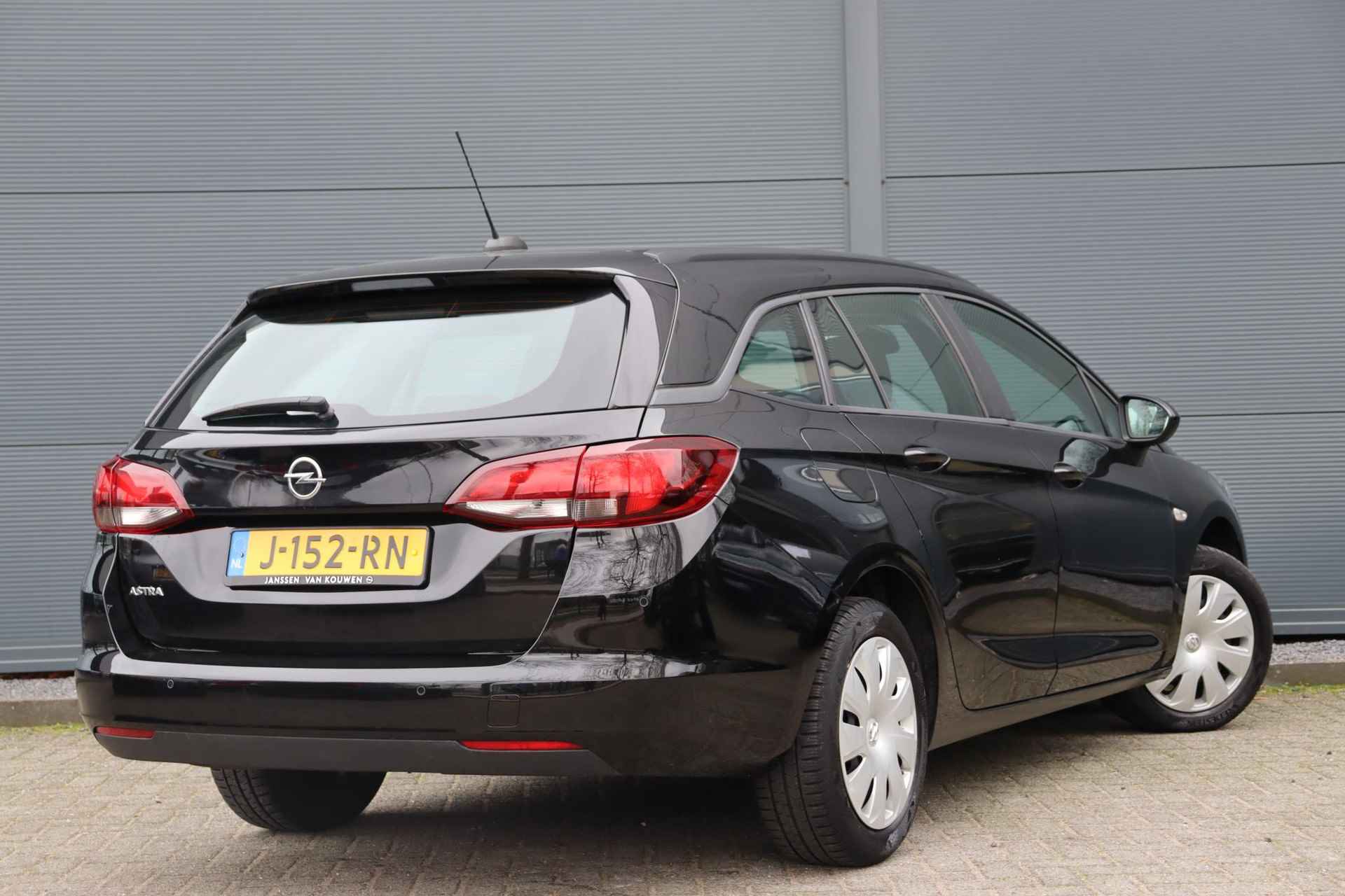 Opel Astra Sports Tourer 1.2 Business Edition / Navi / Carplay / AGR - 6/34