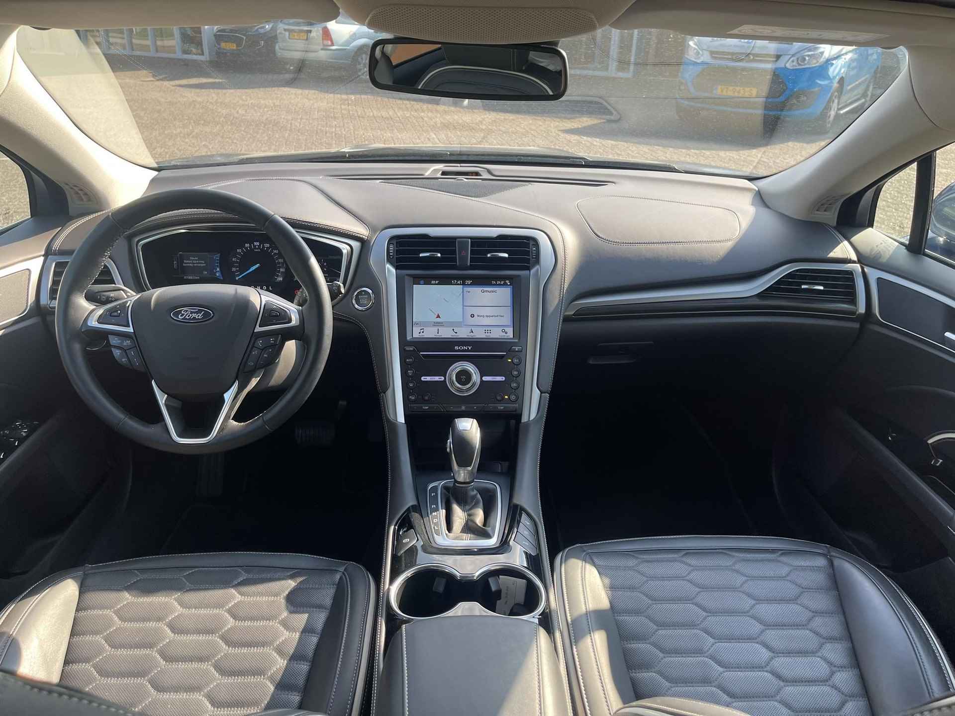 Ford Mondeo Wagon 2.0 IVCT HEV Vignale 187pk | Adaptieve Cruise |  Sony Audio | Full LED | Achteruitrijcamera | Lederen bekleding | Memory Seats - 10/43