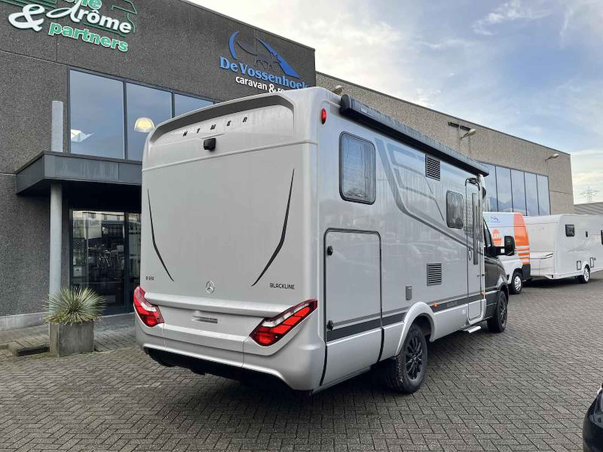 Hymer B-MC T 580 BLACKLINE 2025 - 5/14