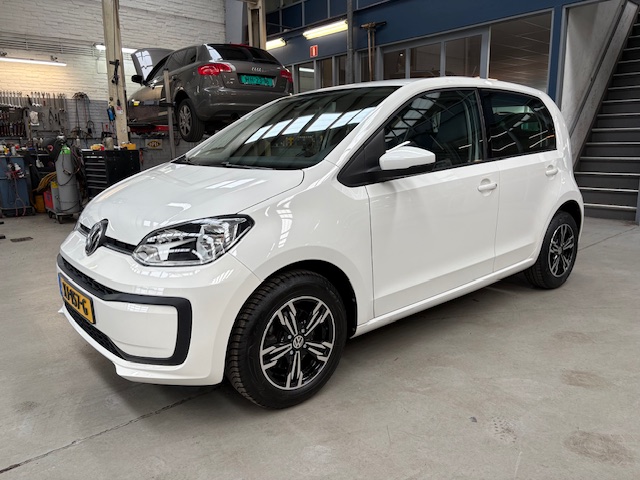 VOLKSWAGEN Up! 1.0 60PK 5D BMT Move up! | Airco | Bluetooth | Lichtsensor | Lm velgen | All season banden | NAP | Rijklaar prijs!