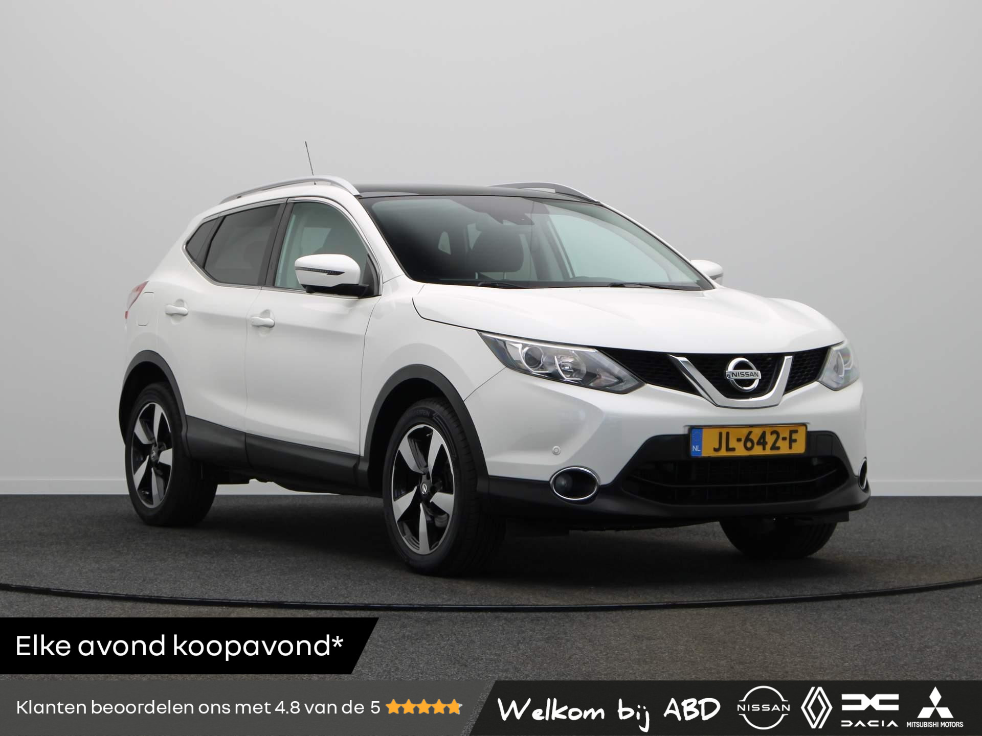 Nissan Qashqai 163pk N-Connecta | Trekhaak | Panorama dak | Rondomzicht camera | Navigatie |