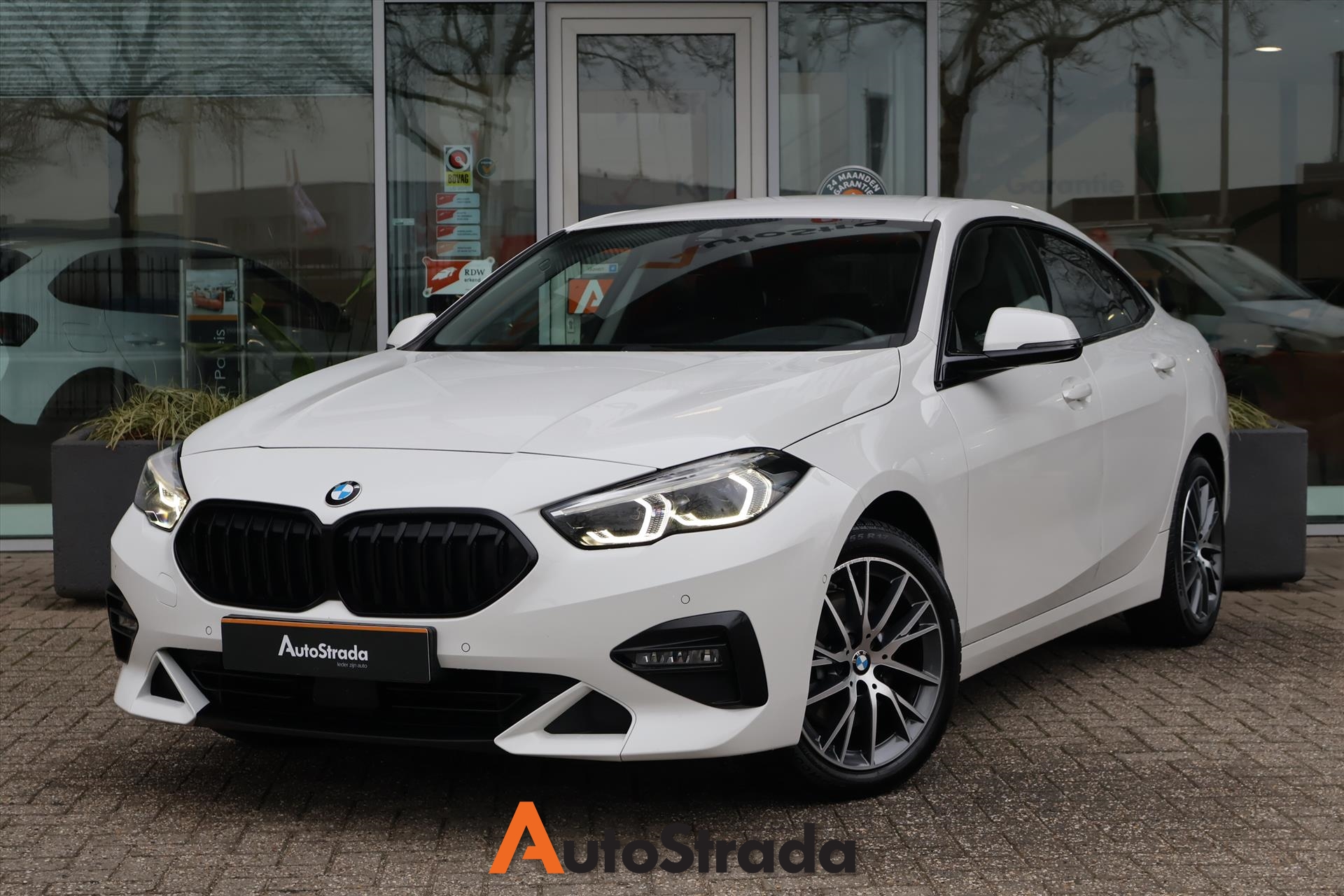 BMW 2-Serie Gran Coupé (f44) 218i SportLine 136pk Aut | Sfeer | LED | Carplay | Camera | Navi | Dodehoekdetectie