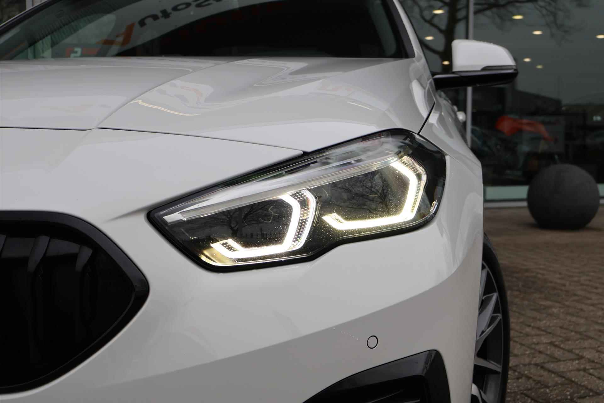 BMW 2-Serie Gran Coupé (f44) 218i SportLine 136pk Aut | Sfeer | LED | Carplay | Camera | Navi | Dodehoekdetectie - 4/40