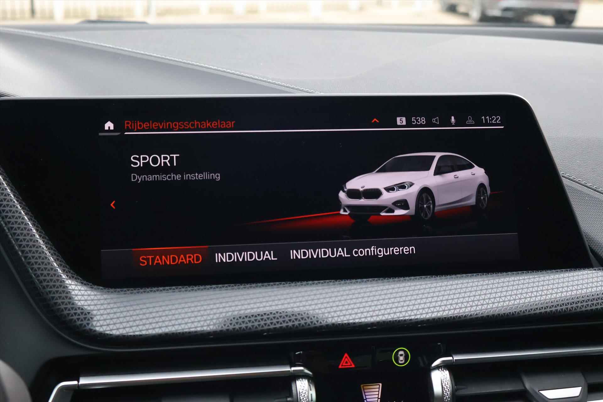 BMW 2-Serie Gran Coupé (f44) 218i SportLine 136pk Aut | Sfeer | LED | Carplay | Camera | Navi | Dodehoekdetectie - 26/40