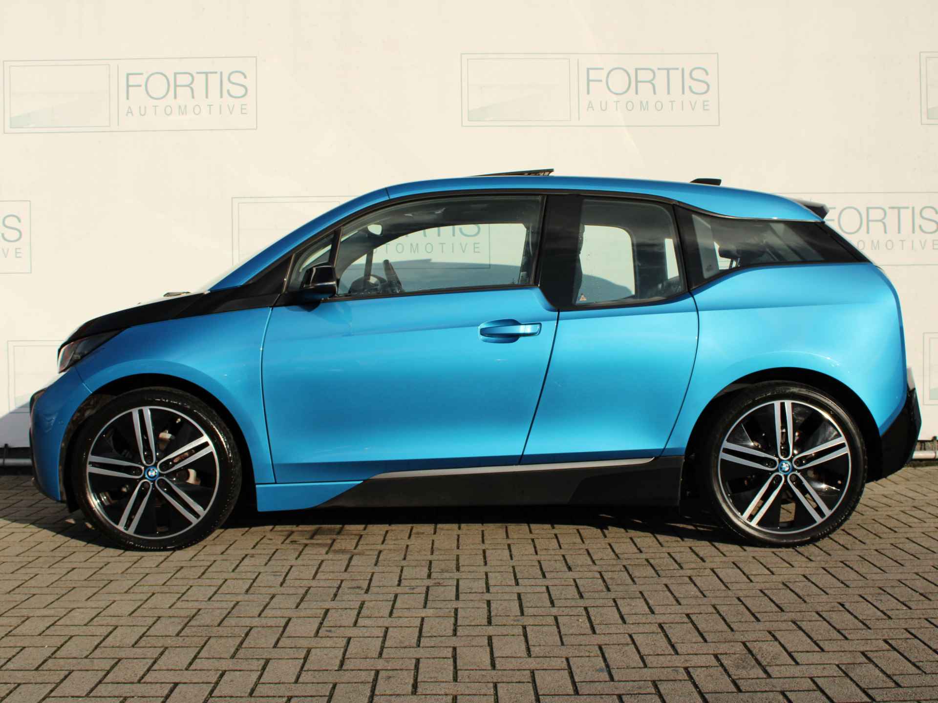 BMW i3 Basis 94Ah 33 kWh PANODAK | LEDER | NL AUTO - 8/23