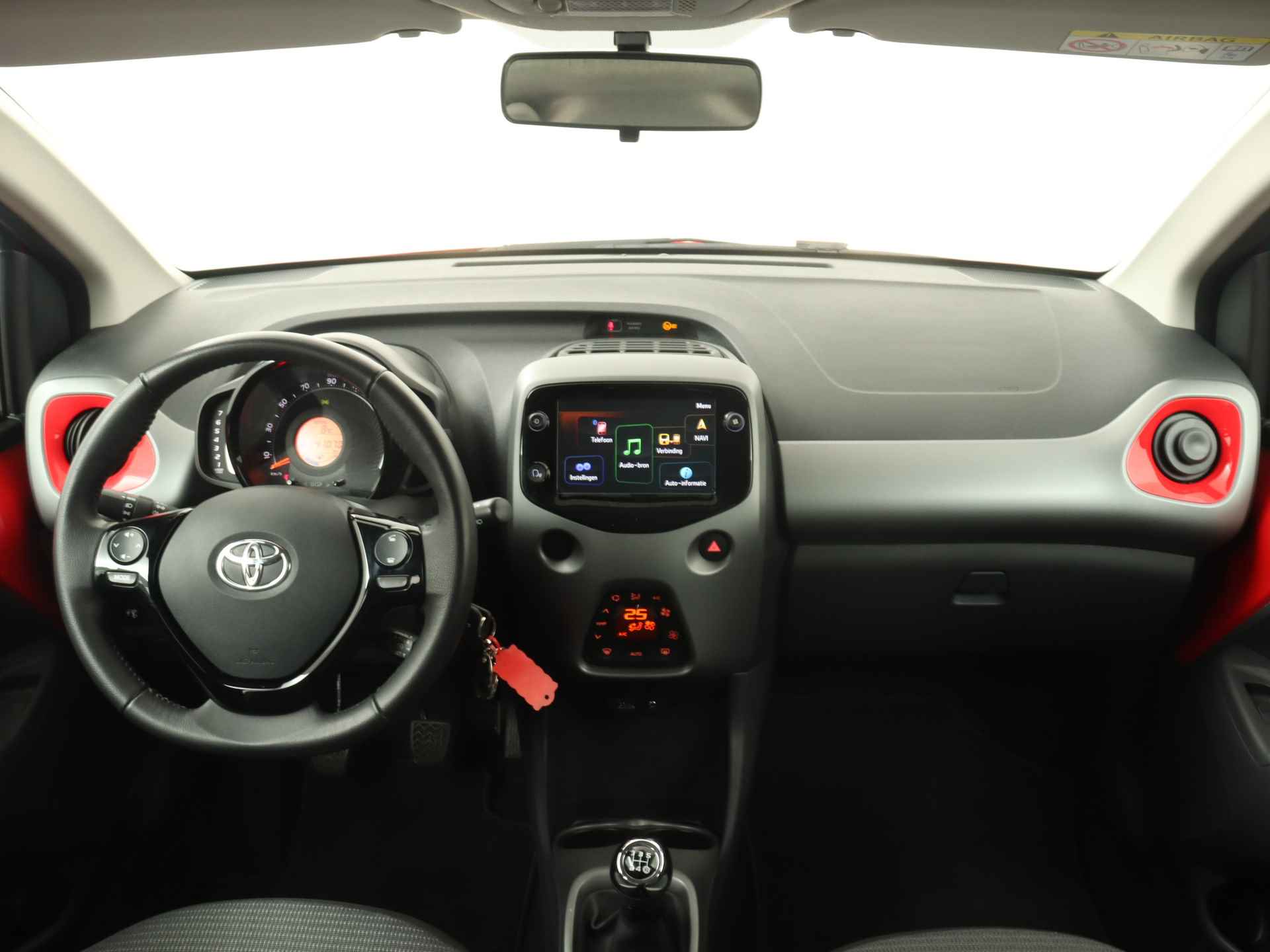 Toyota Aygo 1.0 VVT-i x-joy | Camera | Airco Aut. | LM velgen | Apple Carplay/Android Auto | - 6/42