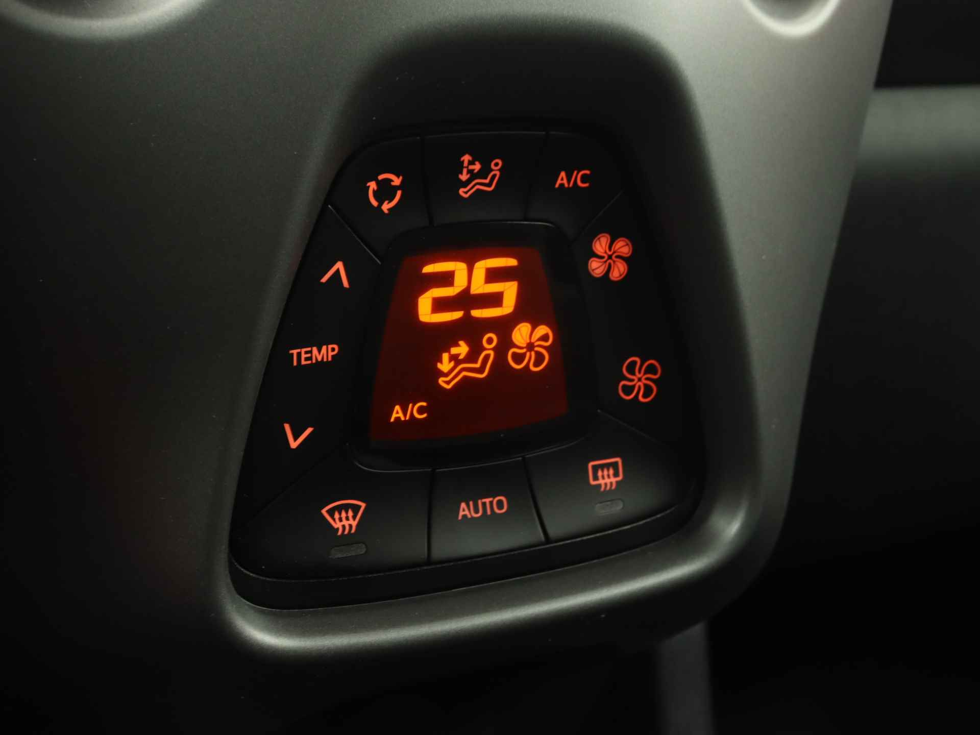 Toyota Aygo 1.0 VVT-i x-joy | Camera | Airco Aut. | LM velgen | Apple Carplay/Android Auto | - 11/42