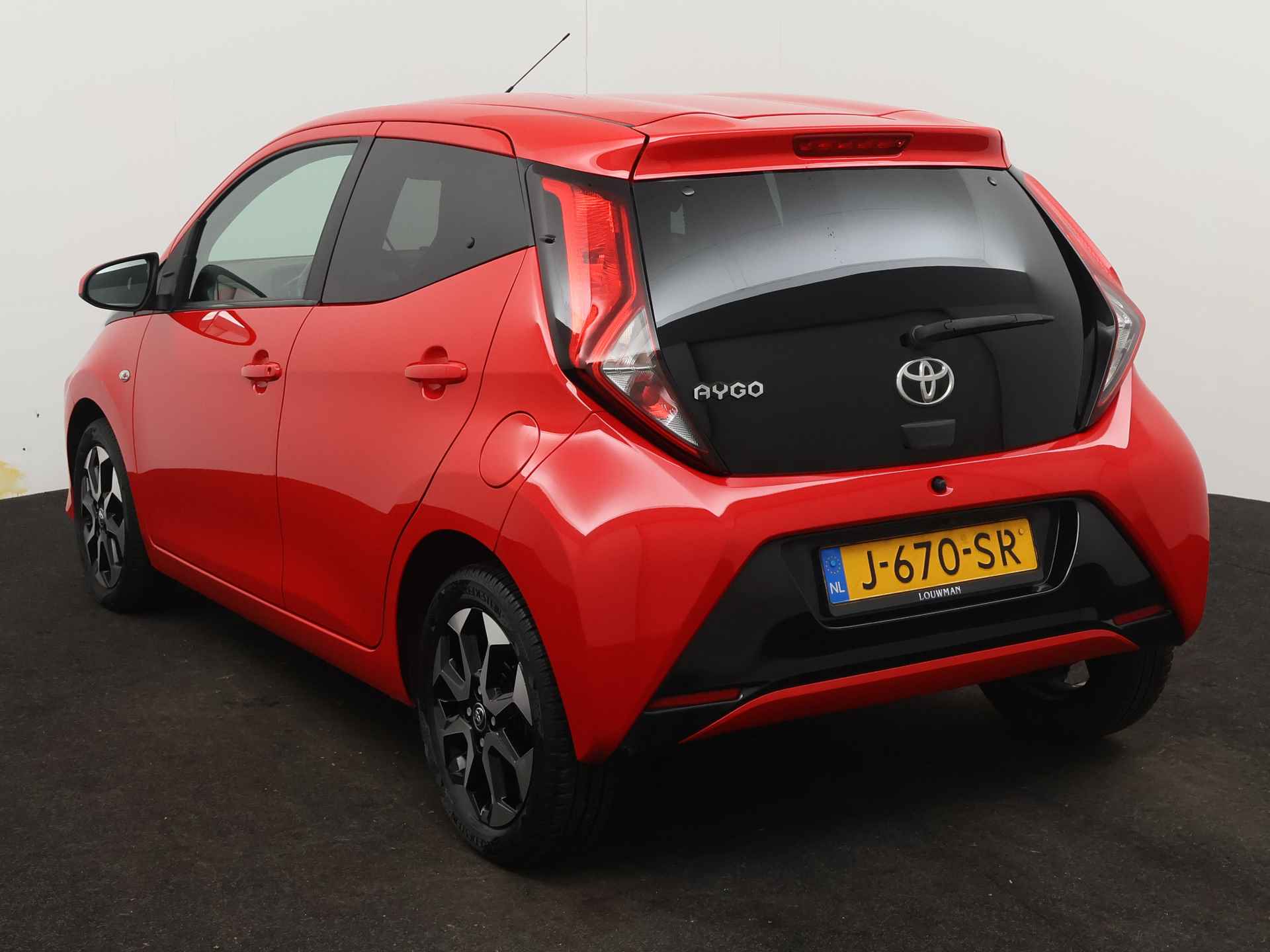 Toyota Aygo 1.0 VVT-i x-joy | Camera | Airco Aut. | LM velgen | Apple Carplay/Android Auto | - 16/42