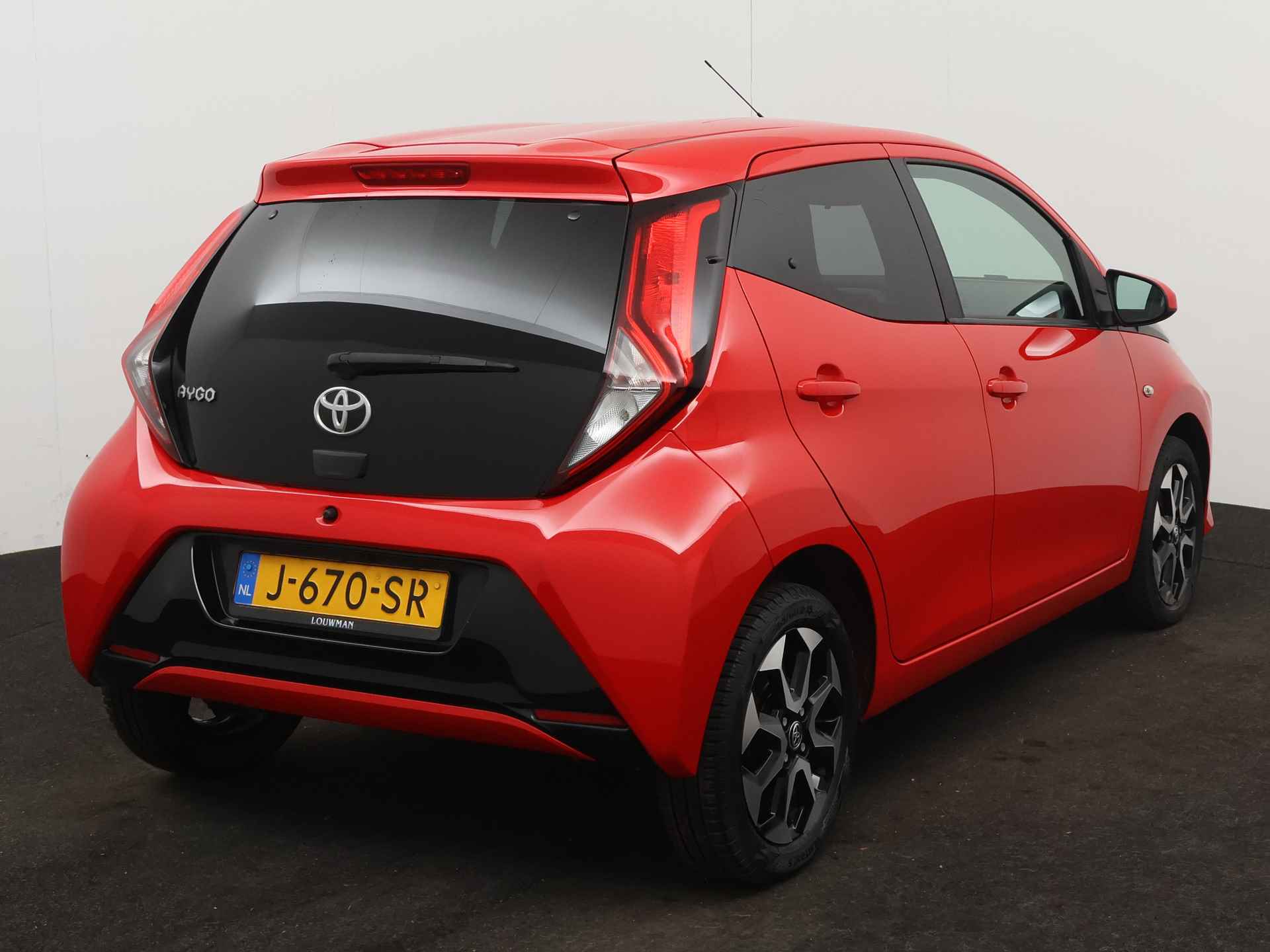 Toyota Aygo 1.0 VVT-i x-joy | Camera | Airco Aut. | LM velgen | Apple Carplay/Android Auto | - 17/42