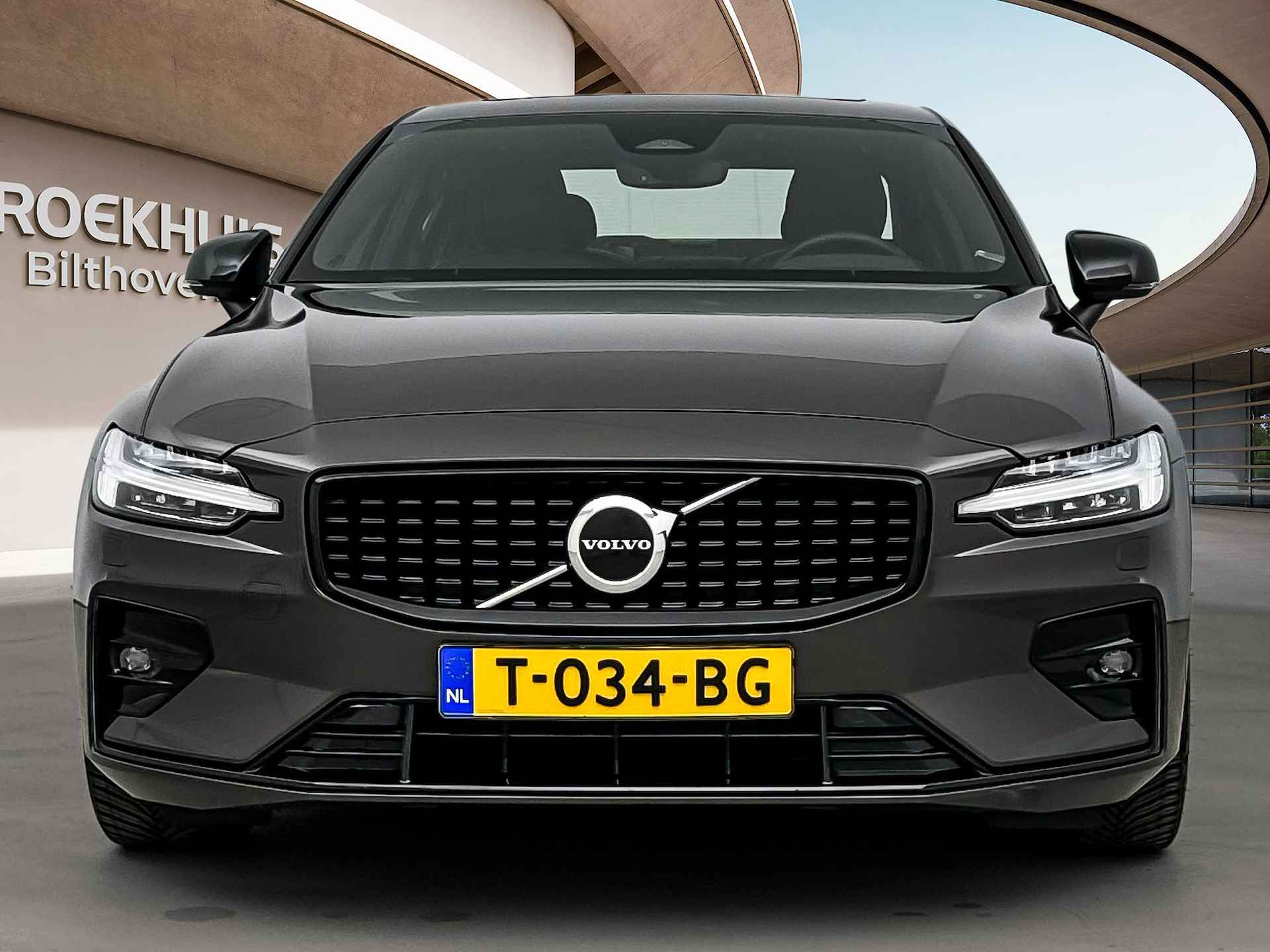 Volvo S60 B4 ULTIMATE DARK | 20 INCH | HEAD UP | PANORAMADAK | ADAPTIVE CC | PARKEERVERWARMING - 6/27