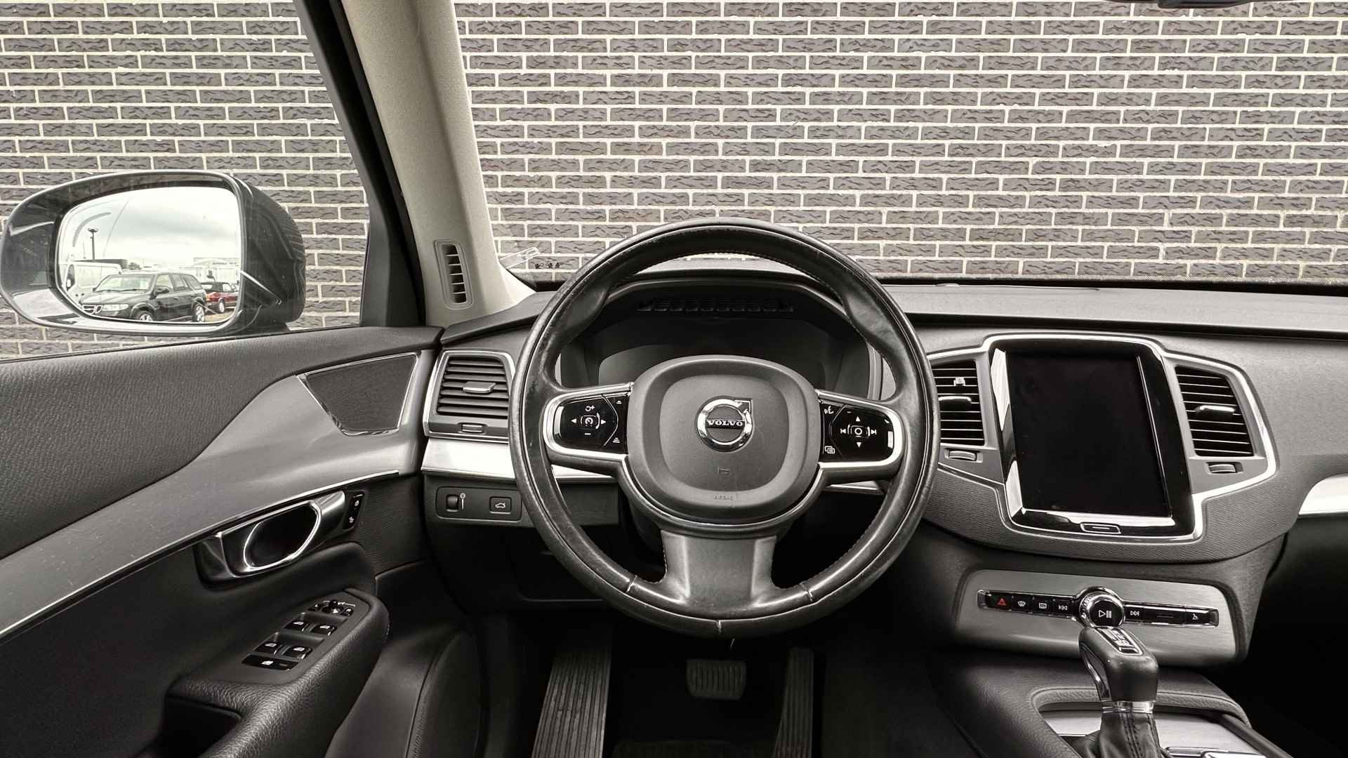 Volvo XC90 2.0 D5 AWD Momentum | Navigatie | Leder | Camera - 10/51