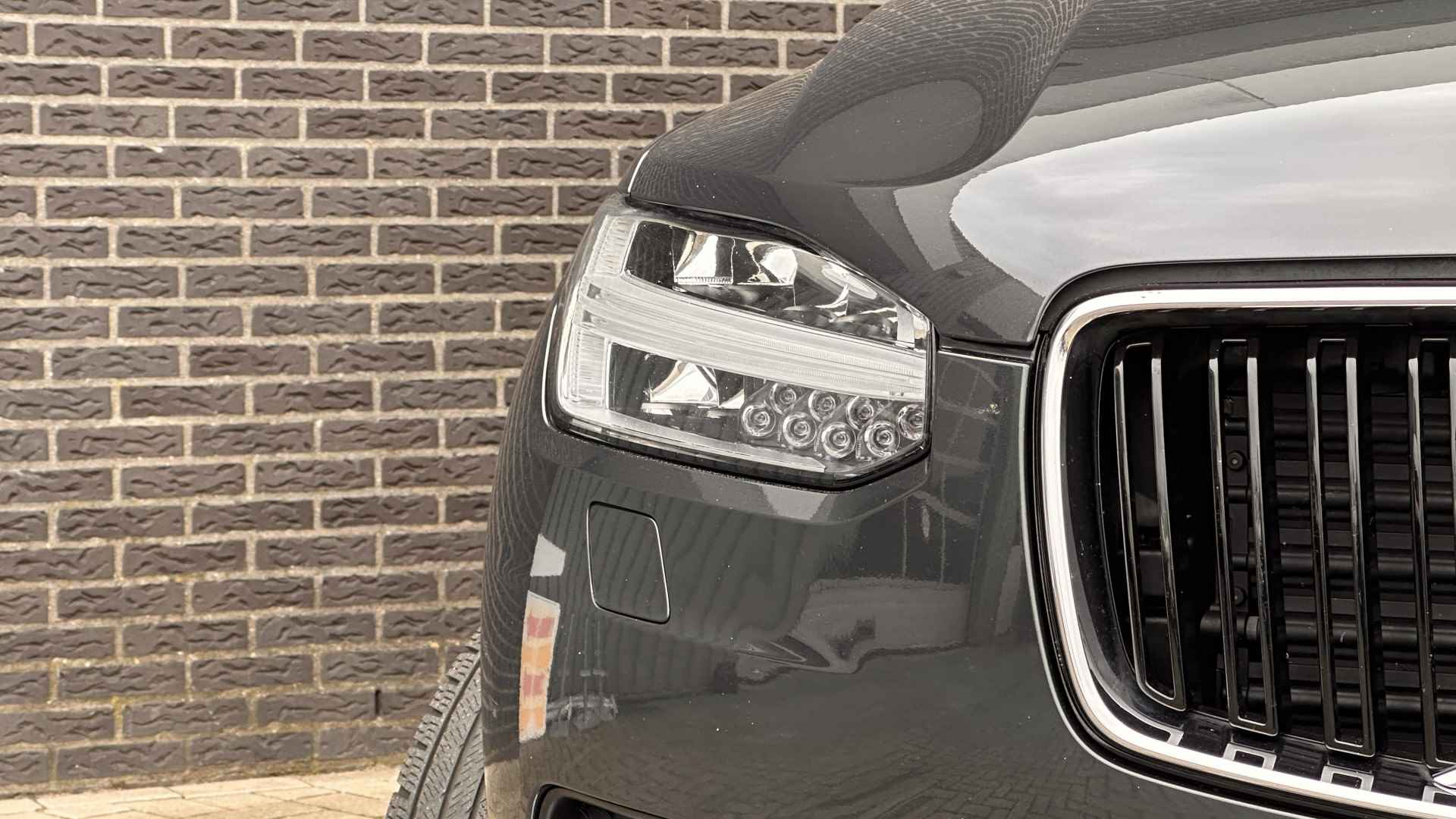 Volvo XC90 2.0 D5 AWD Momentum | Navigatie | Leder | Camera - 47/51