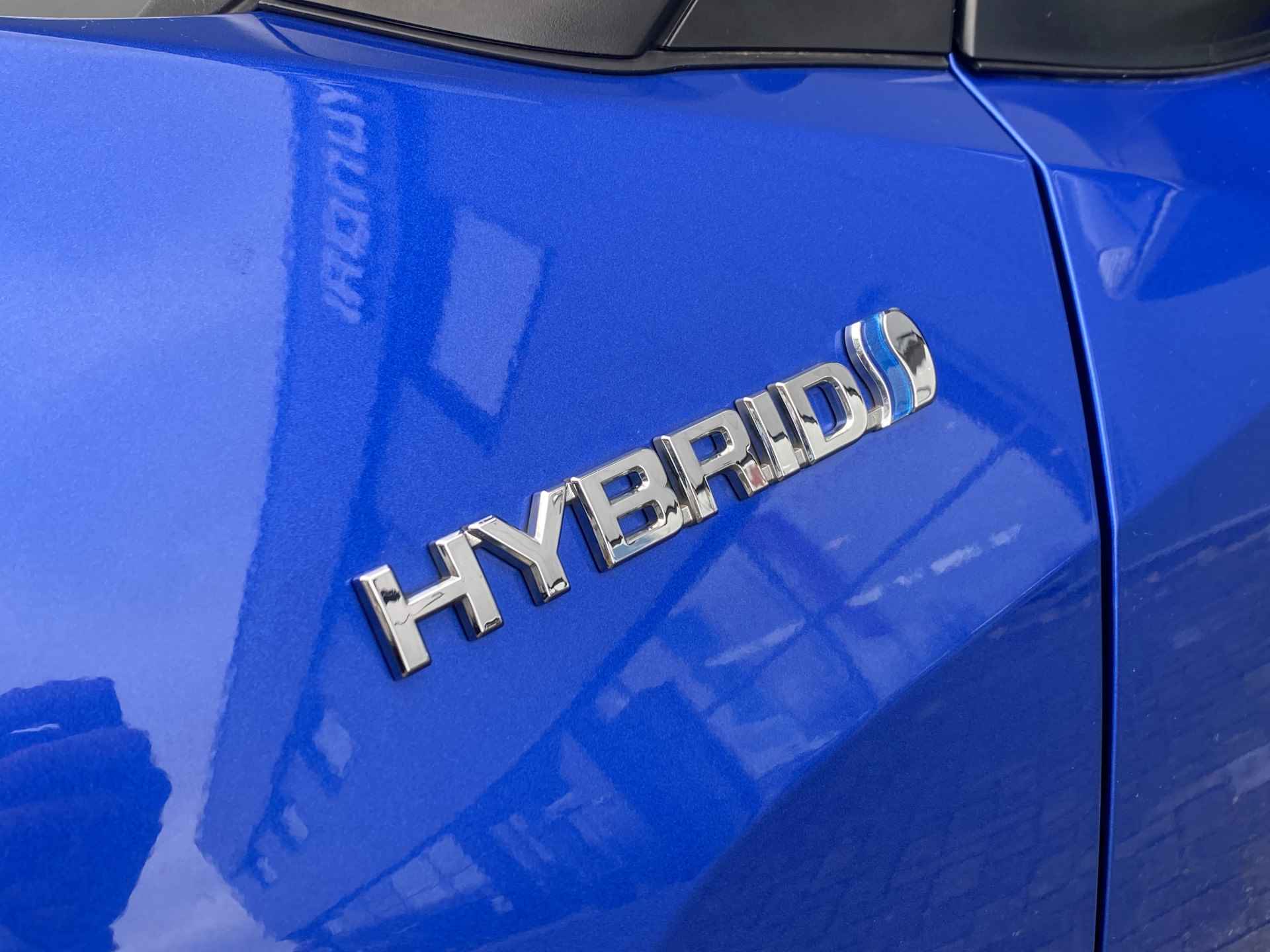 Toyota C-HR 1.8 Hybrid 123pk Black Edition Automaat | Leder | Climate | Camera | Keyless | Navigatie | Trekhaak | NL Auto | 18" Lichtmetaal - 35/36