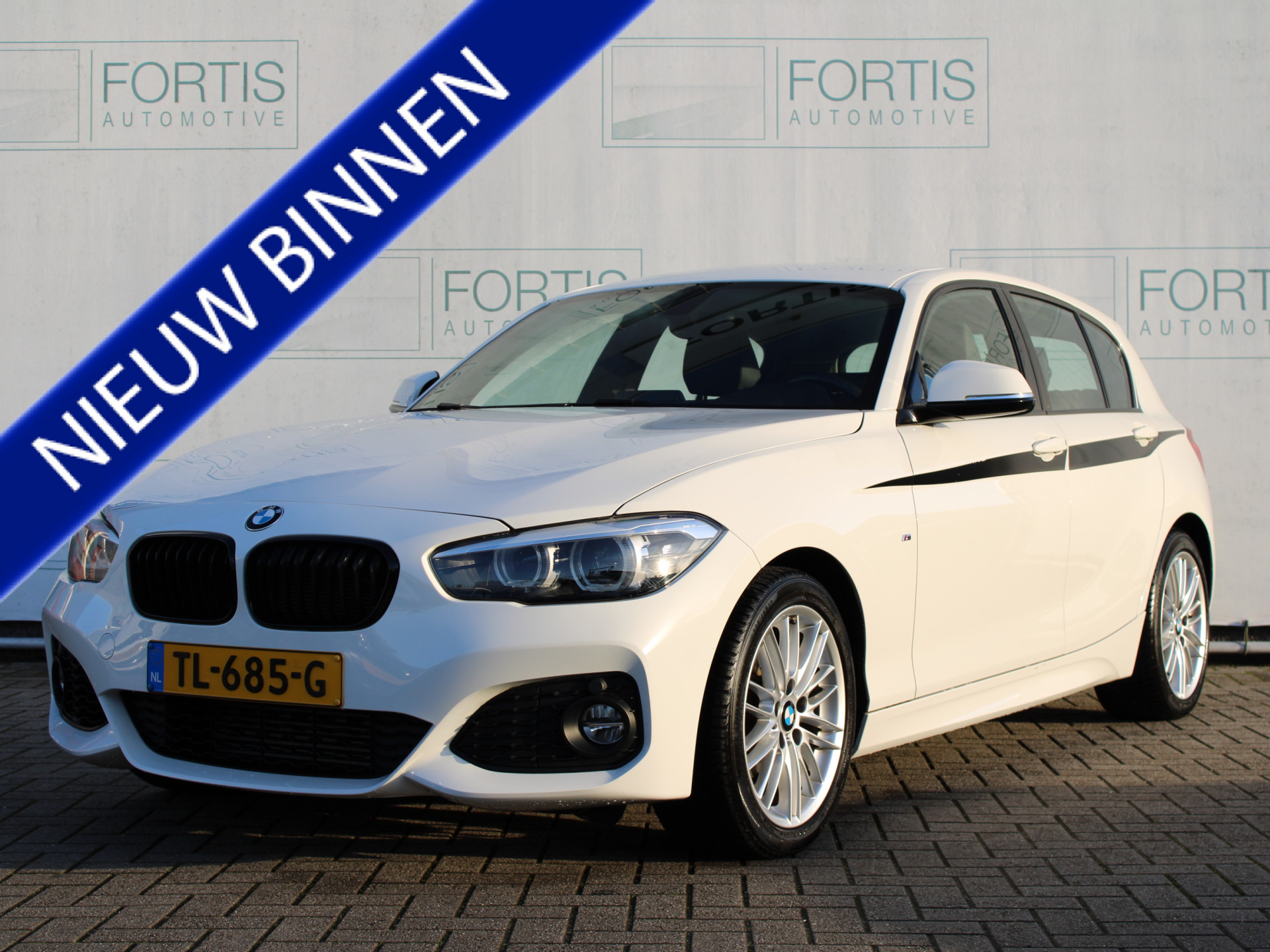 BMW 1-serie 116i Corporate Lease Executive M Sport NL AUTO | LEDER | 1E EIG | NAVI | LMV | DEALER ONDERHOUDEN |