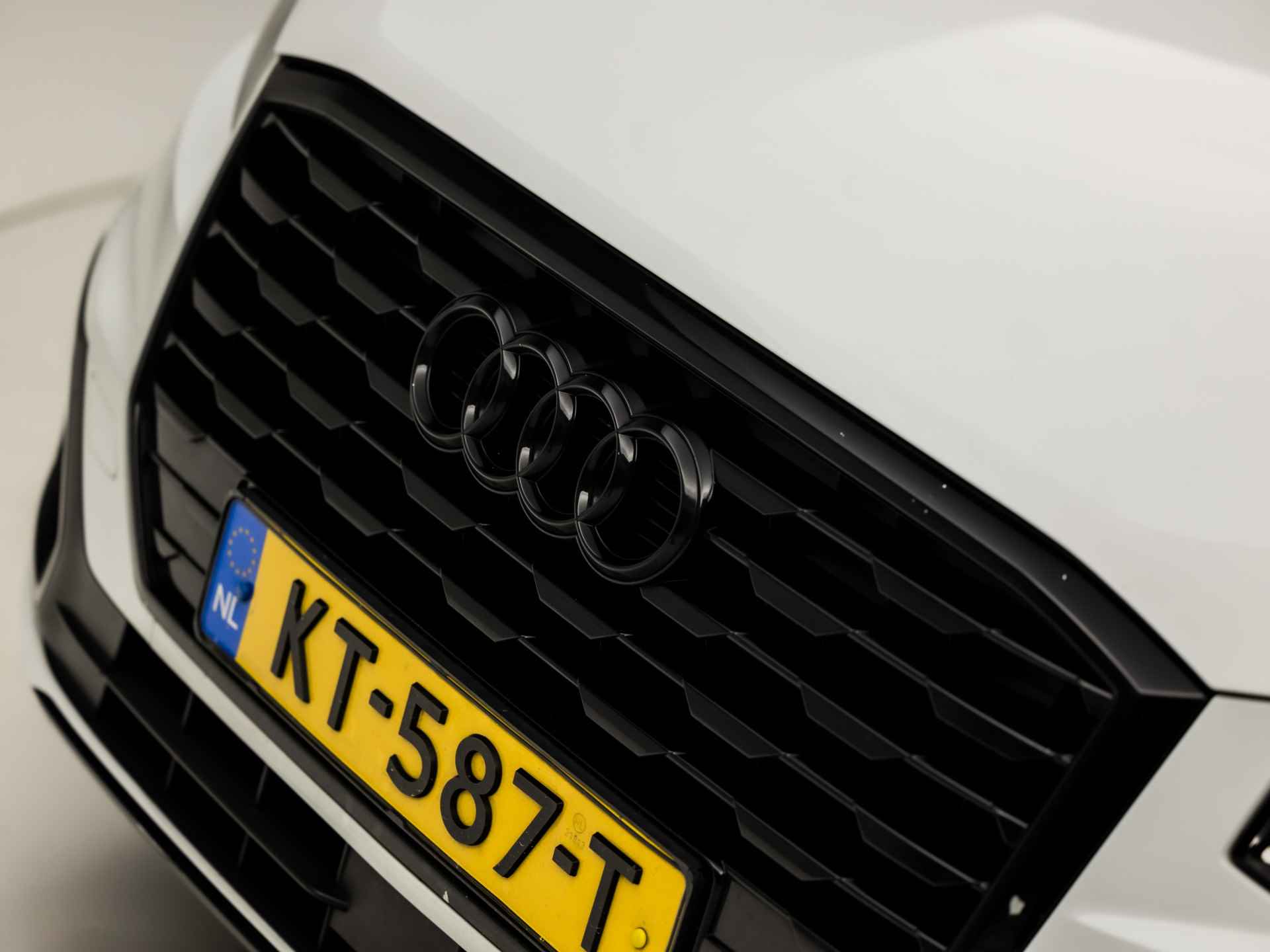 Audi Q2 1.4 TFSI Sport 150Pk Automaat (NAVIGATIE, CAMERA, GETINT GLAS, SPORTSTOELEN, PLAT SPORTSTUUR, TREKHAAK, CRUISE, PARKEERSENSOREN, NIEUWE APK, NIEUWSTAAT) - 30/35