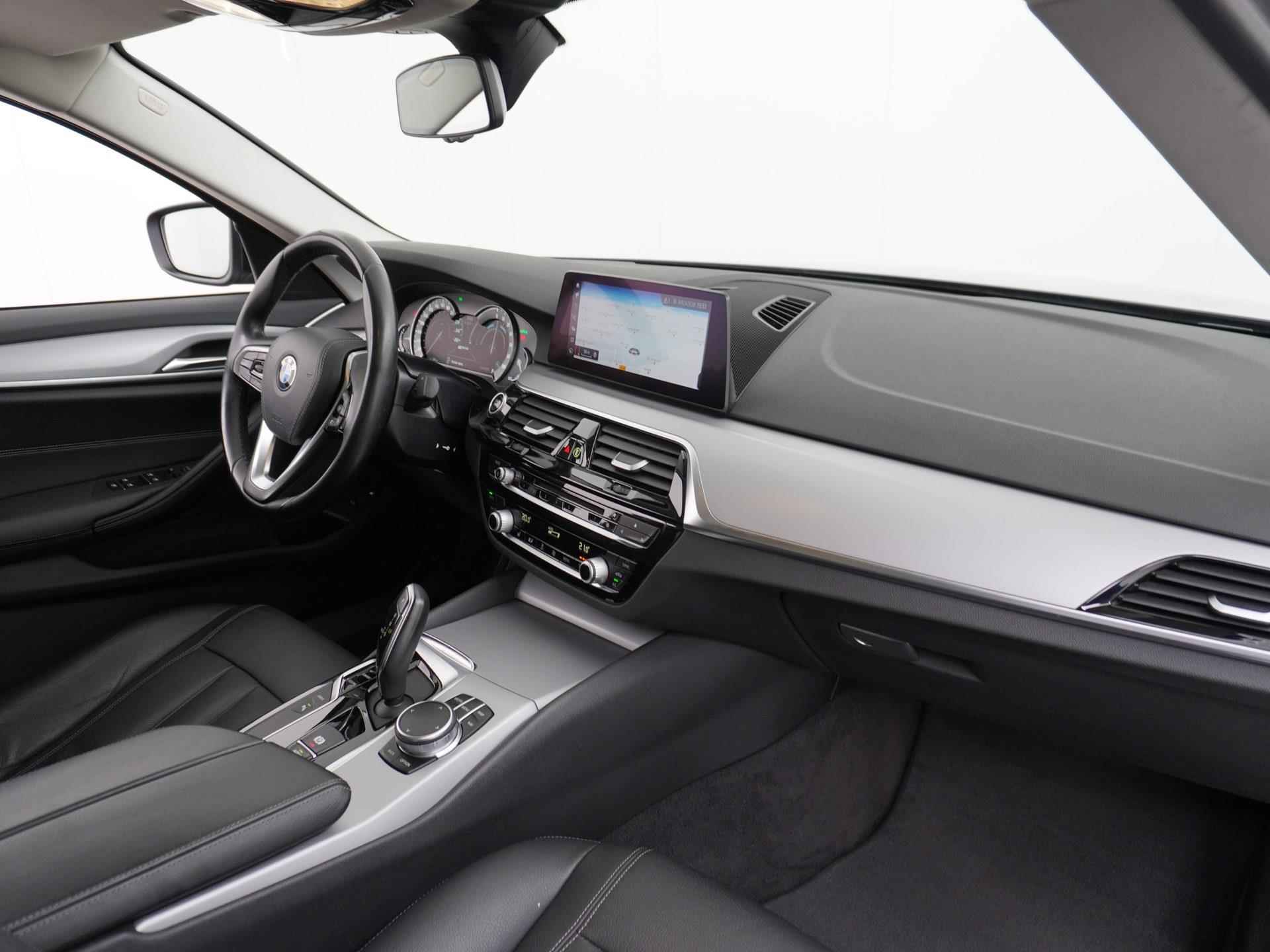 BMW 5-serie 530e iPerformance High Executive Automaat | LEDER | CAMERA | RIJKLAARPRIJS INCL. 12 MND BOVAGGARANTIE - 45/49