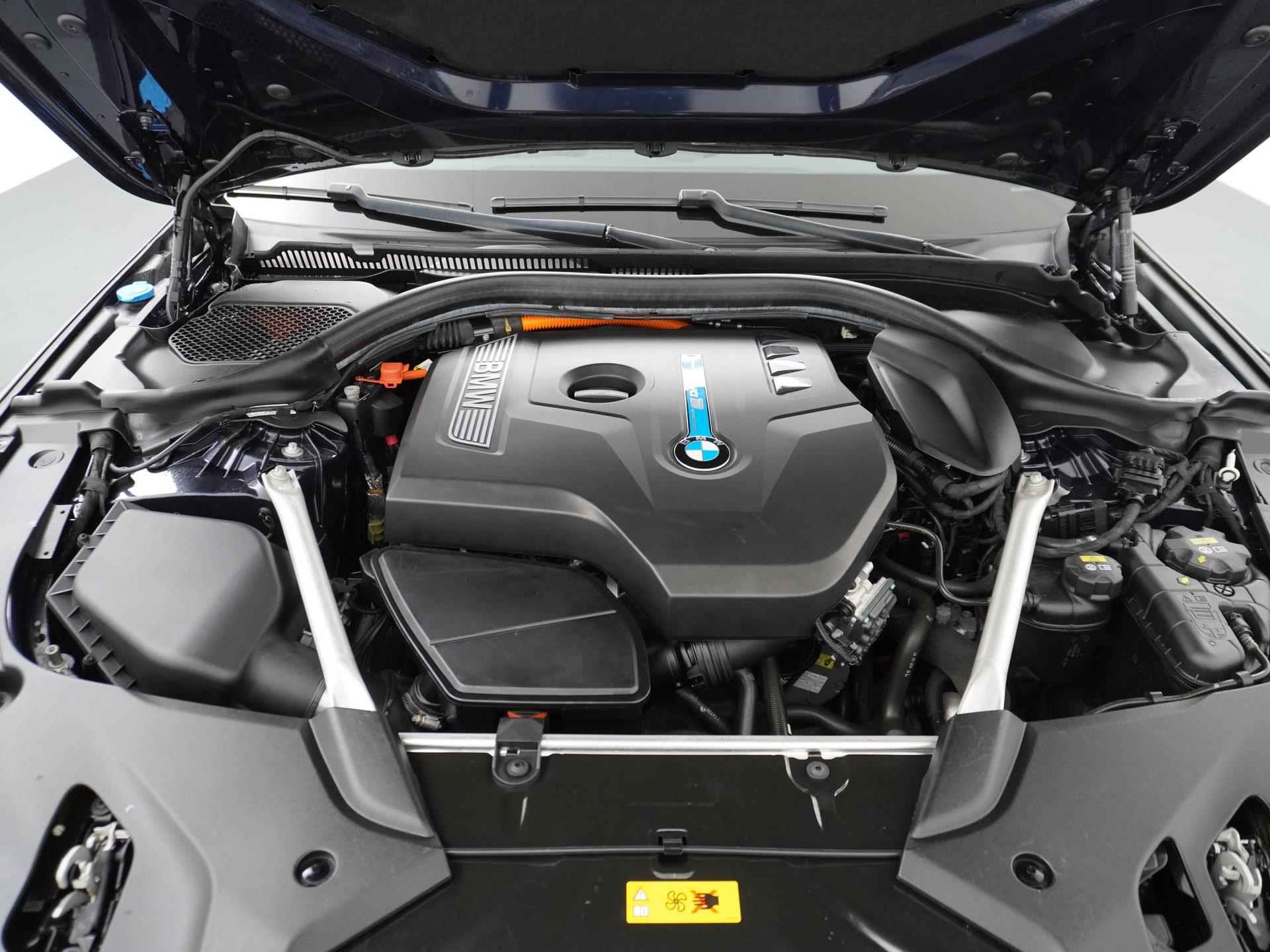BMW 5-serie 530e iPerformance High Executive Automaat | LEDER | CAMERA | RIJKLAARPRIJS INCL. 12 MND BOVAGGARANTIE - 17/49