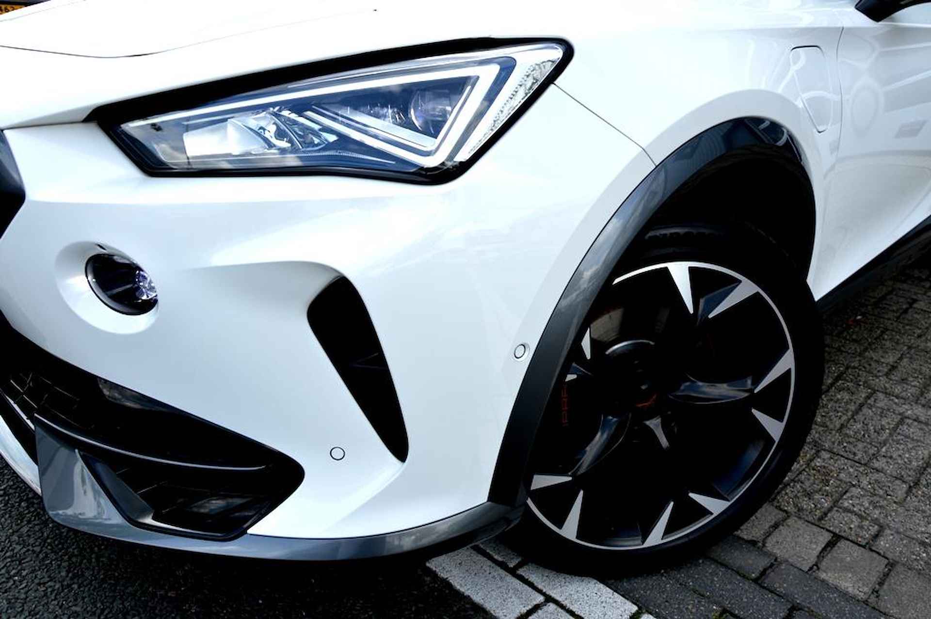 Cupra Formentor 1.4 e-Hybrid VZ Performance 360º VIRTU/PANO - 13/61