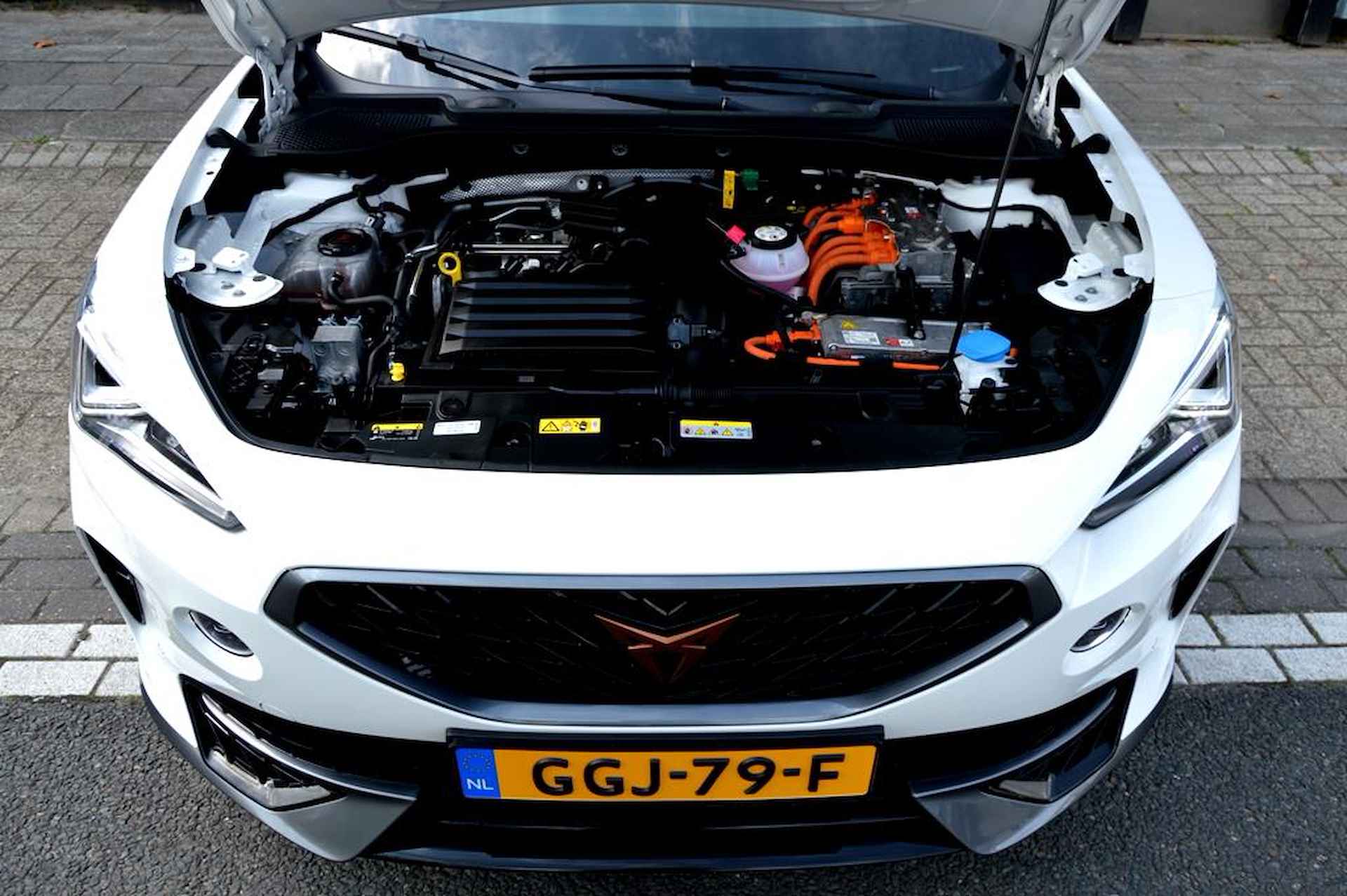 Cupra Formentor 1.4 e-Hybrid VZ Performance 360º VIRTU/PANO - 53/61