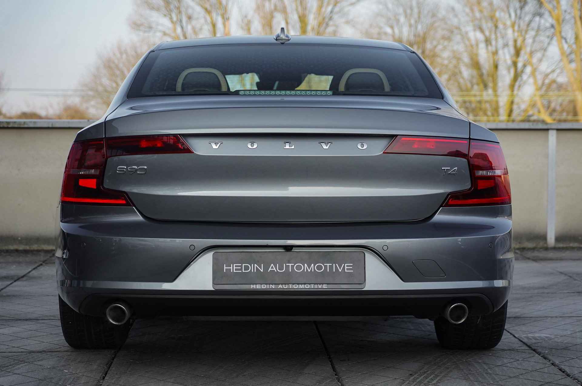 Volvo S90 2.0 T4 Momentum+ Amber Interieur | Panoramadak | 360 Graden Parkeercamera | Adaptieve Cruise Control | Apple Carplay/Android Auto - 5/31