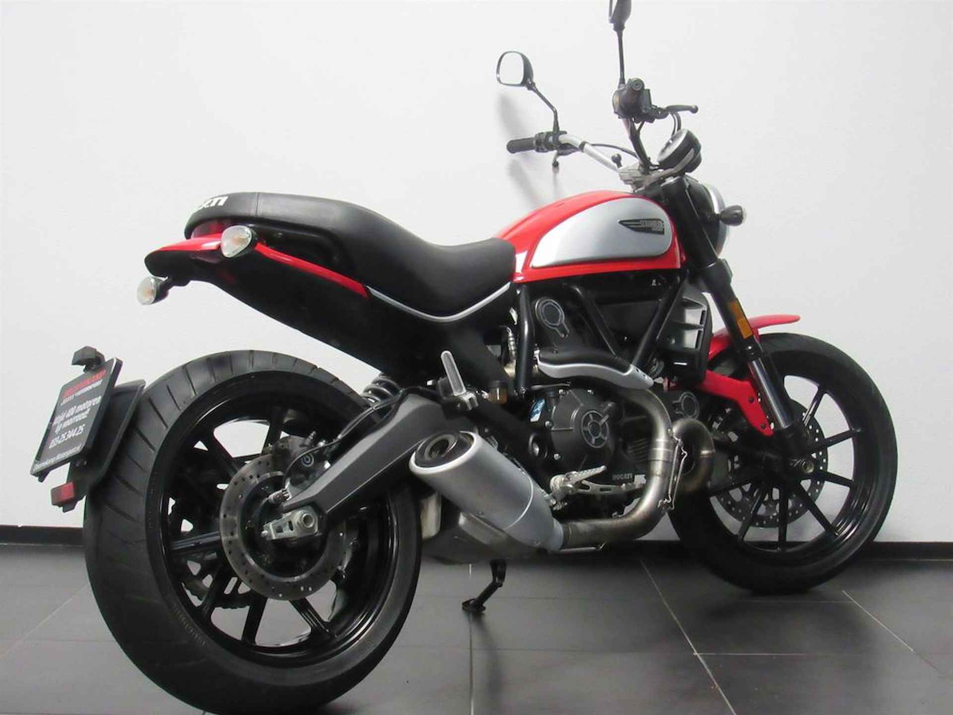 Ducati SCRAMBLER ICON - 6/14