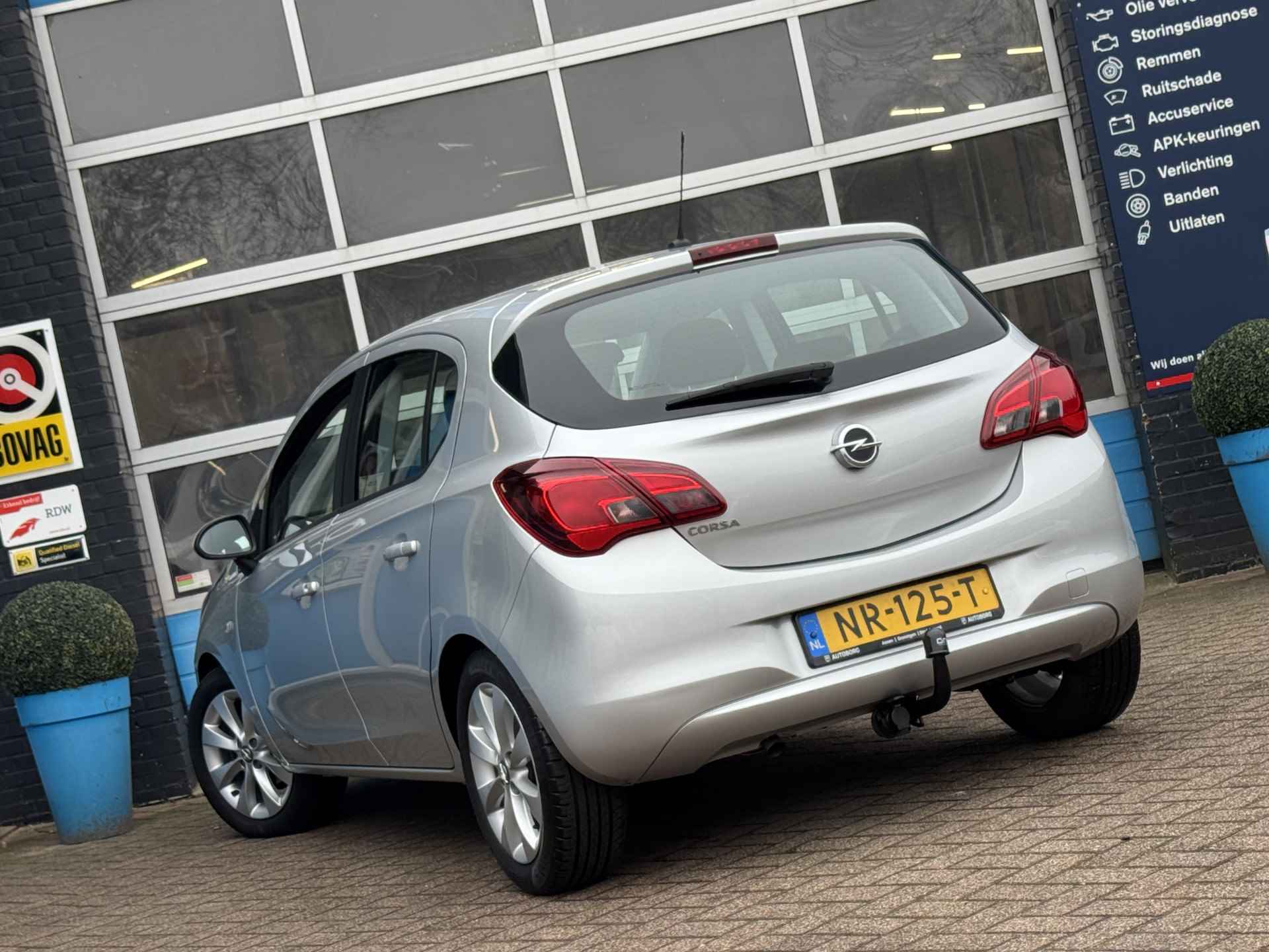 Opel Corsa 1.4 Edition | Stoelverwarming | Stuurverwarming | Trekhaak | Rijklaar + 12 Maand BOVAG Garantie - 33/38