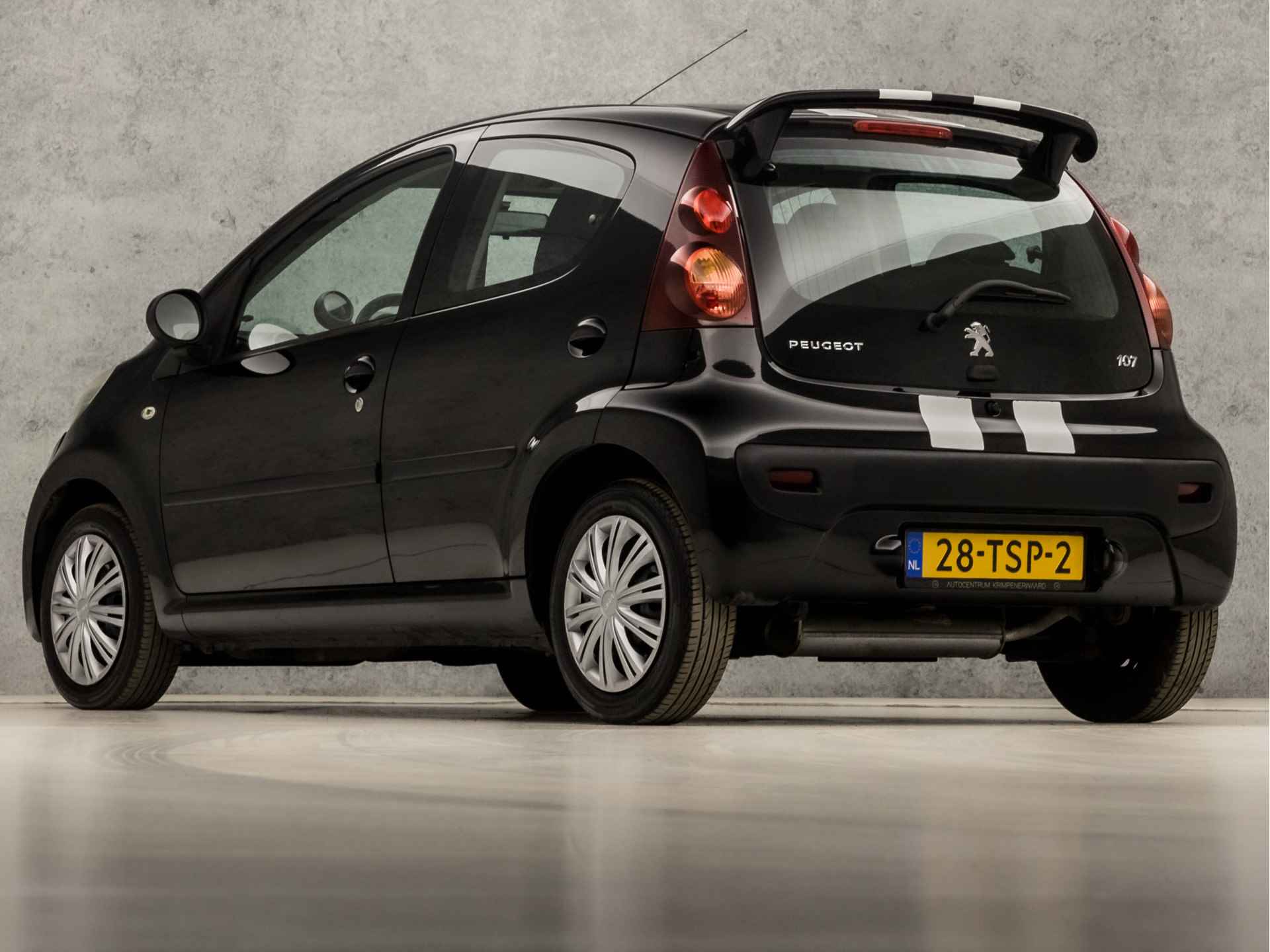 Peugeot 107 1.0 Sport (NIEUW MODEL, AIRCO, 5 DEURS, NAP, STRIPING, RADIO, ELEK PAKKET, DAKSPOILER, SPORTSTOELEN, NIEUWE APK, NIEUWSTAAT) - 3/29