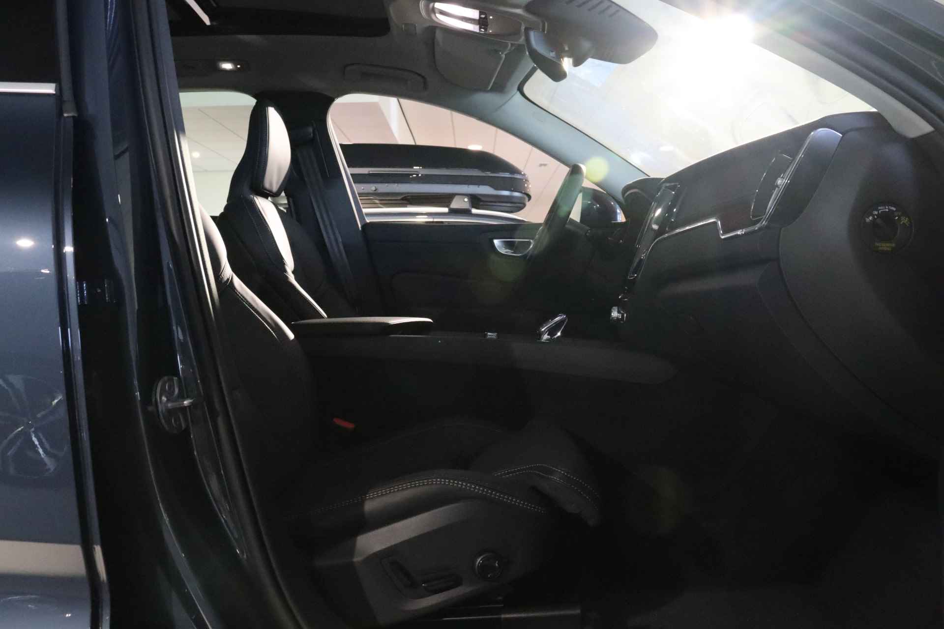 Volvo XC60 T6 AWD Recharge Ultimate Bright | Luchtvering | 360° Camera | Head-Up Display | Harman Kardon | 21 Inch | Stoelmassage | Stoelve - 8/15