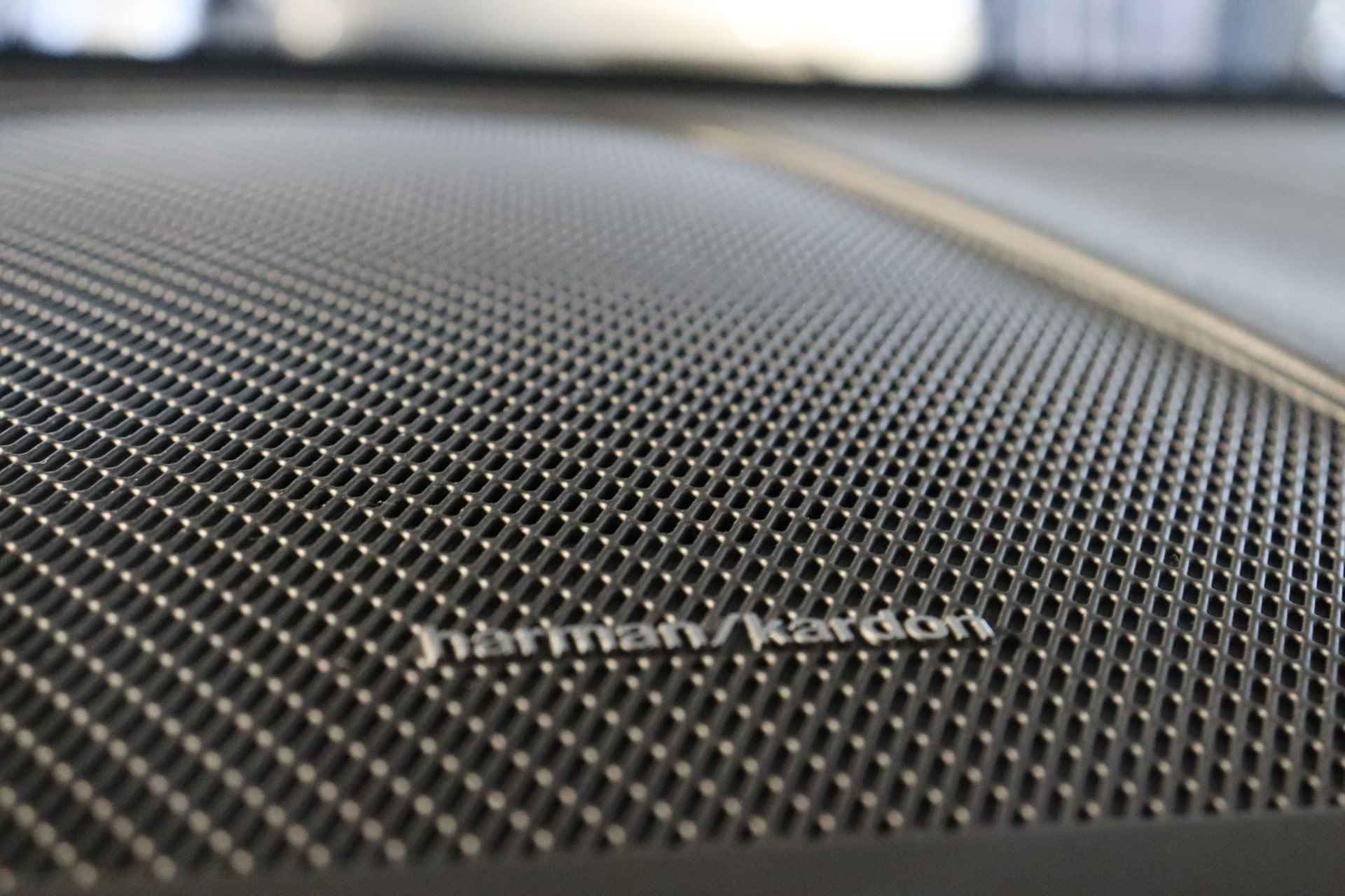 Volvo XC60 T6 AWD Recharge Ultimate Bright | Luchtvering | 360° Camera | Head-Up Display | Harman Kardon | 21 Inch | Stoelmassage | Stoelve - 10/15
