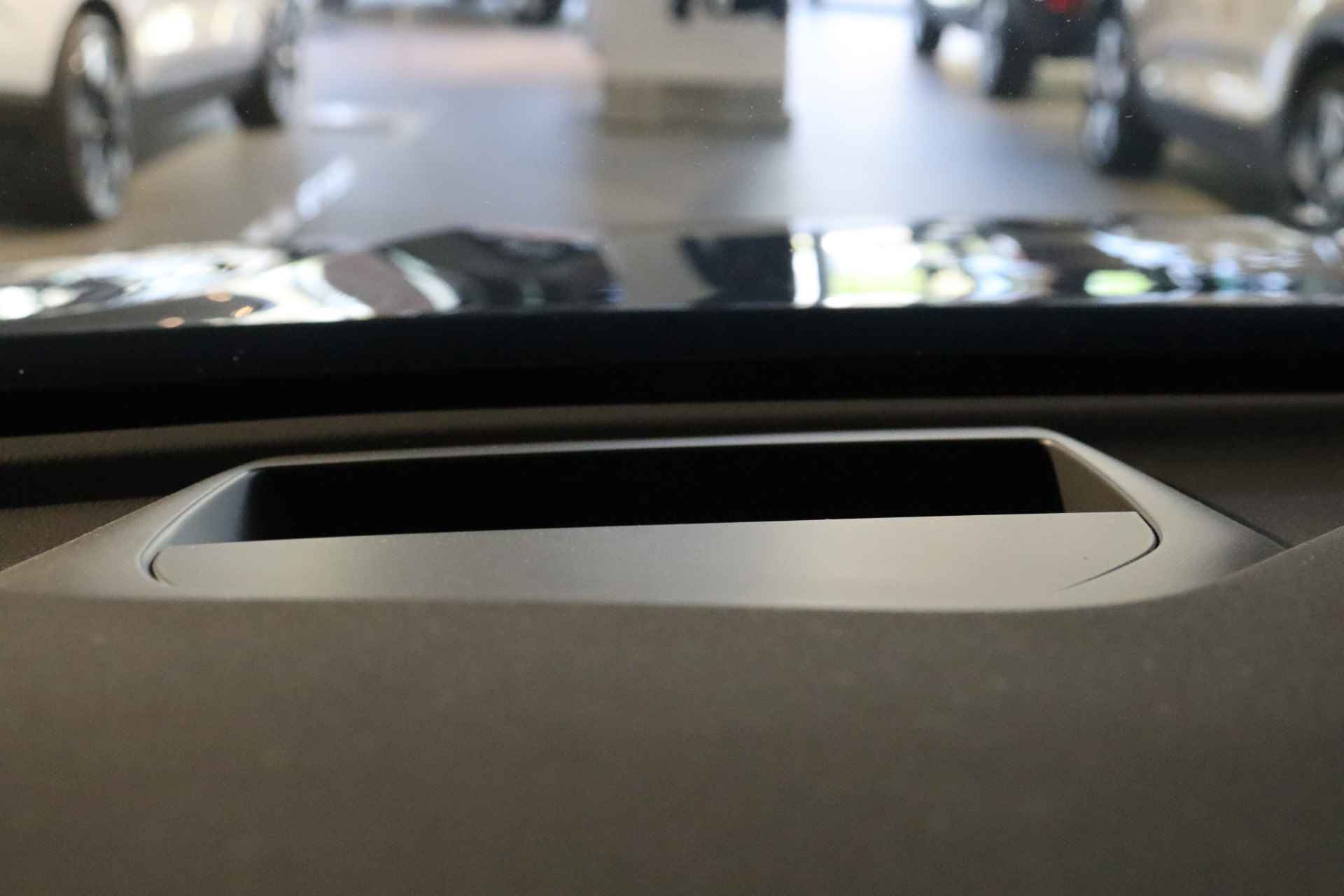 Volvo XC60 T6 AWD Recharge Ultimate Bright | Luchtvering | 360° Camera | Head-Up Display | Harman Kardon | 21 Inch | Stoelmassage | Stoelve - 11/15