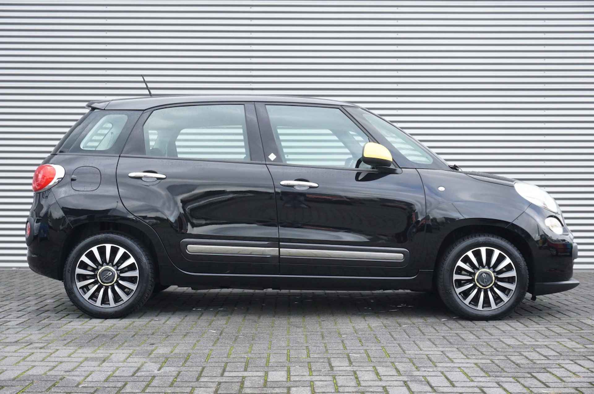 Fiat 500 L  120PK Urban Edition TREKHAAK NAVI | CAMERA | 4S BANDEN | 1e EIG! - 6/44