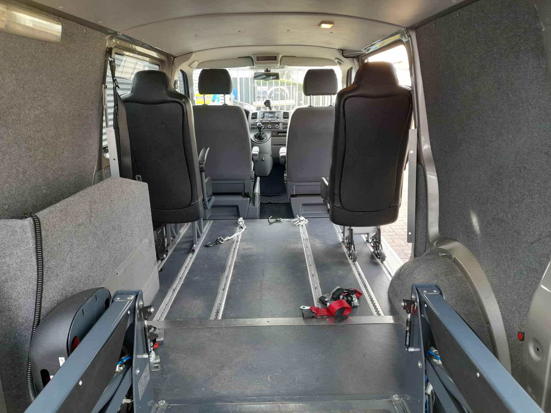 Volkswagen Transporter ROLSTOELVERVOER 2.0 TDI H1 BM T800 | Airco | Cruise | LM Velgen | Standkachel | Nieuwstaat! | RIJKLAARPRIJS INCL 12 MAANDEN GARANTIE EN BEURT - 15/31