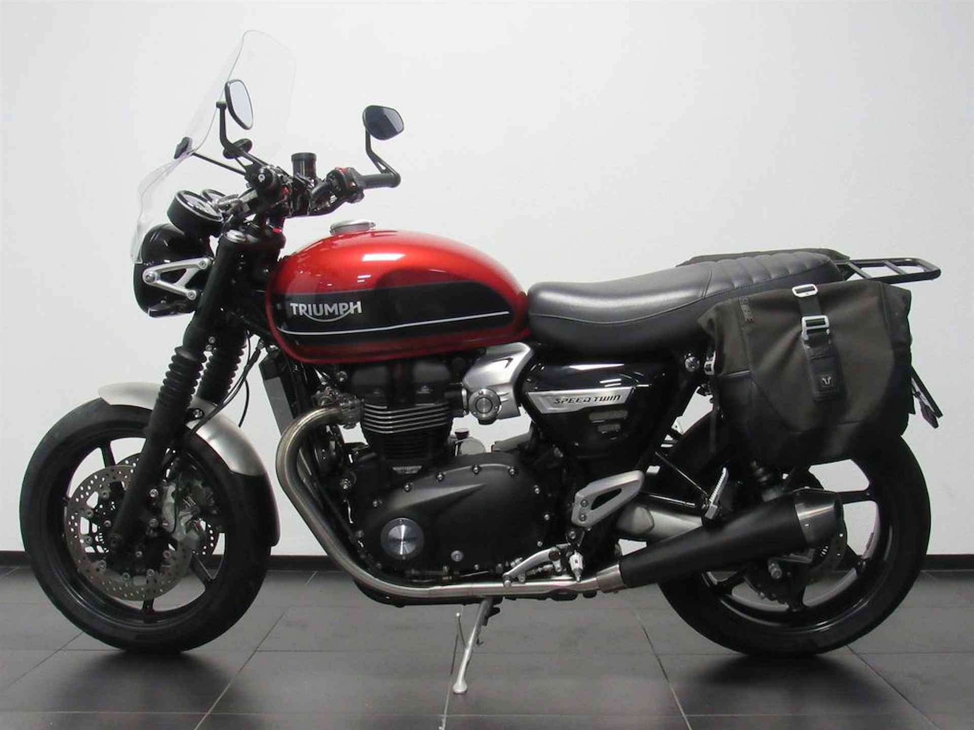 Triumph SPEED TWIN 1200 - 4/15