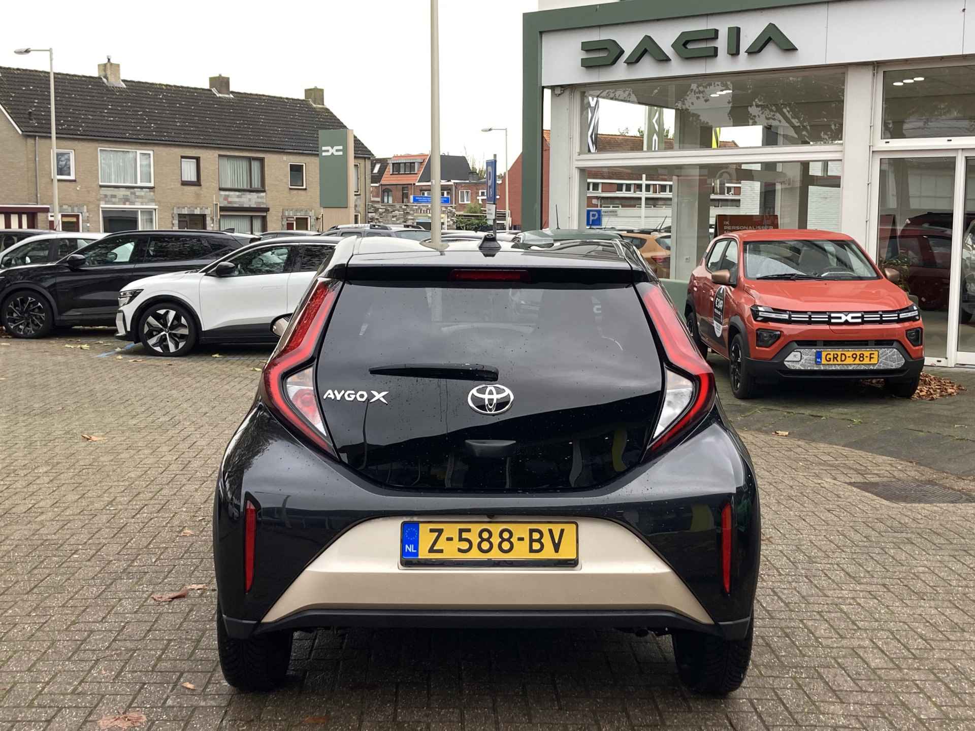 Toyota Aygo X 1.0 VVT-i MT Pulse - 8/26